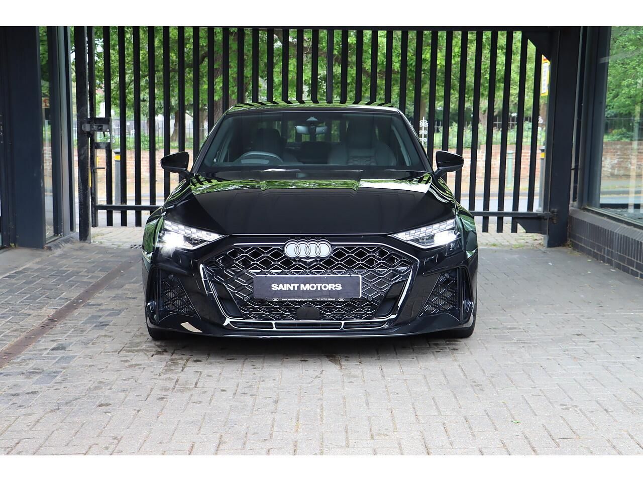 AUDI RS3 RS 3 SALOON RS 3 TFSI Quattro 4dr S Tronic for sale UK - Slide 2