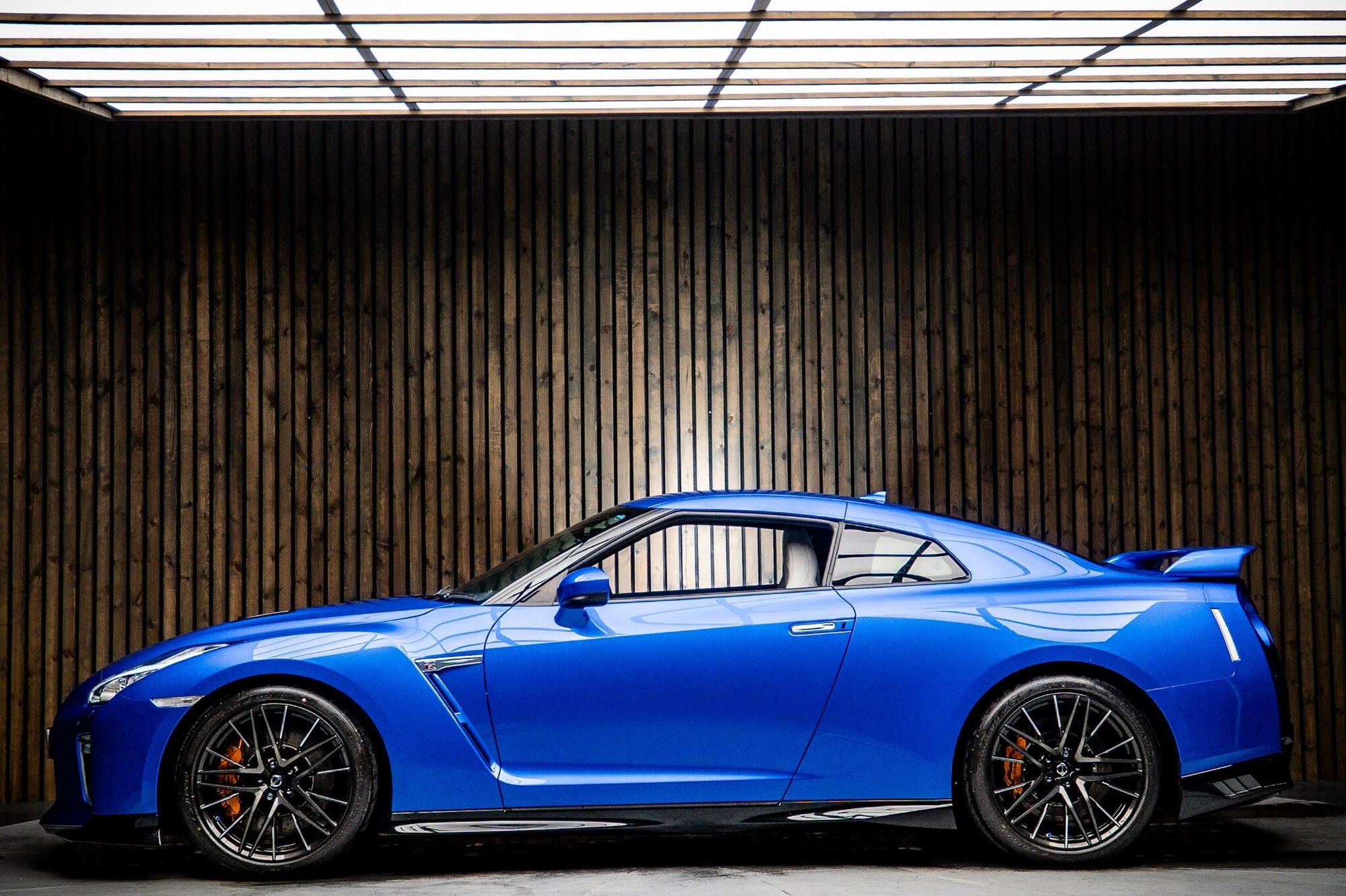 NISSAN GT-R COUPE 3.8 Prestige 2dr Auto for sale UK - Slide 7
