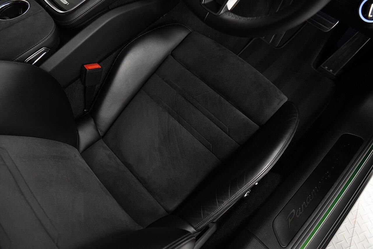 PORSCHE PANAMERA HATCHBACK 4.0 V8 Turbo GTS 5dr PDK for sale UK - Slide 10