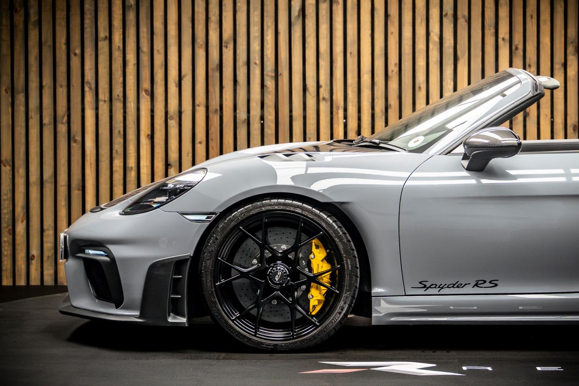 PORSCHE 718 SPYDER 4.0 RS 2dr PDK for sale UK - Slide 9