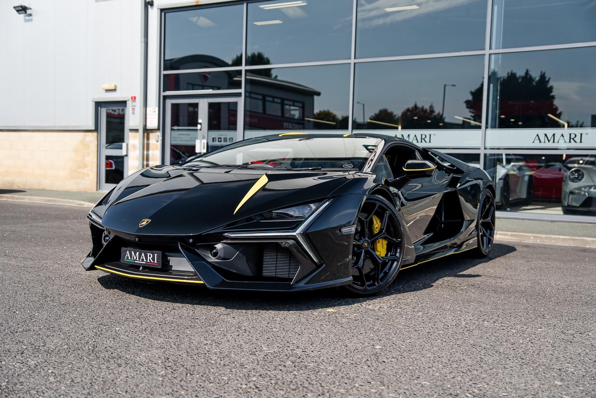 LAMBORGHINI REVUELTO COUPE 6.5 V12 1015 PHEV 2dr DCT for sale UK - Slide 6