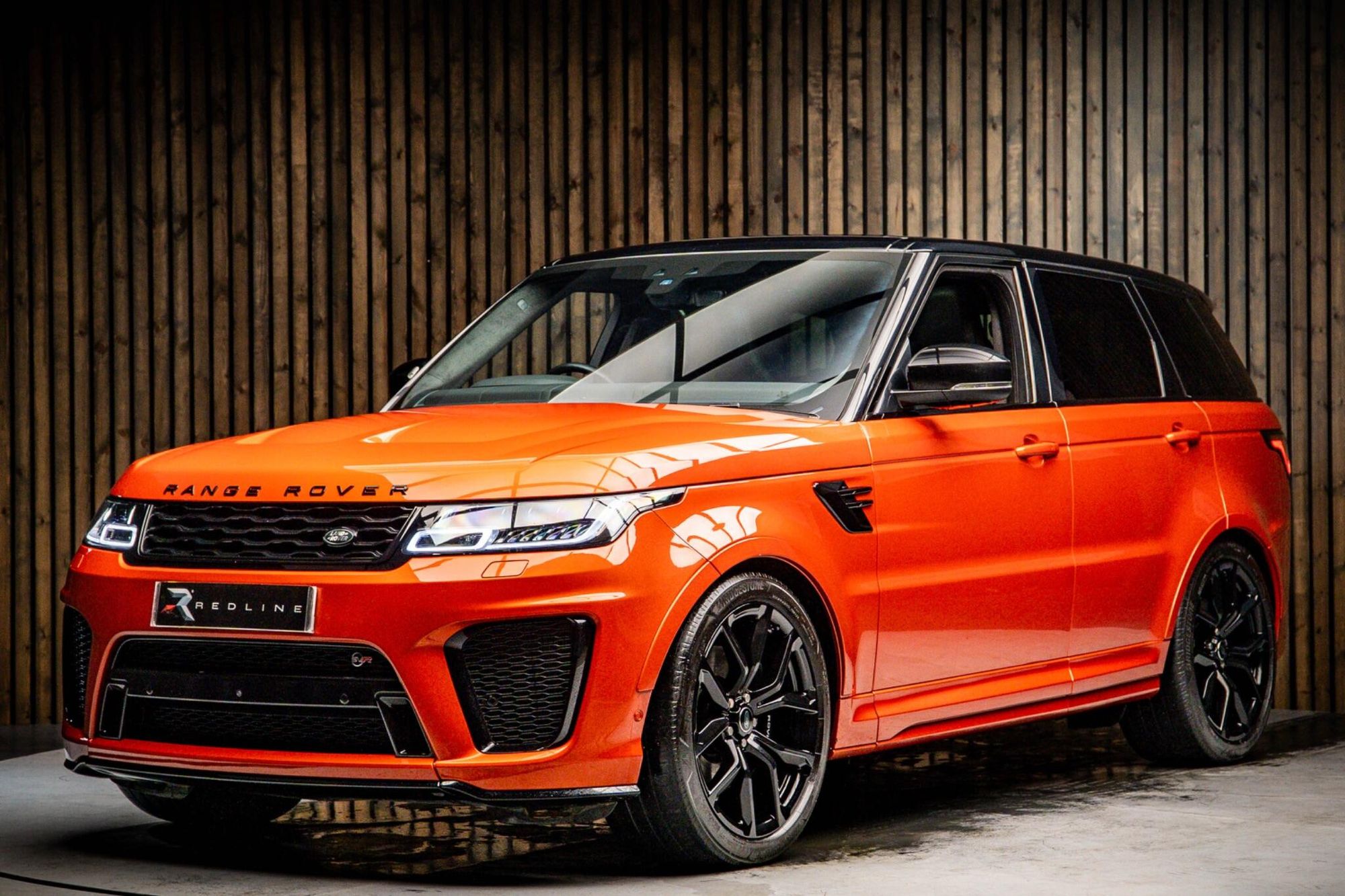 LAND ROVER RANGE ROVER SPORT ESTATE 5.0 P575 S/C SVR 5dr Auto for sale UK - Slide 8