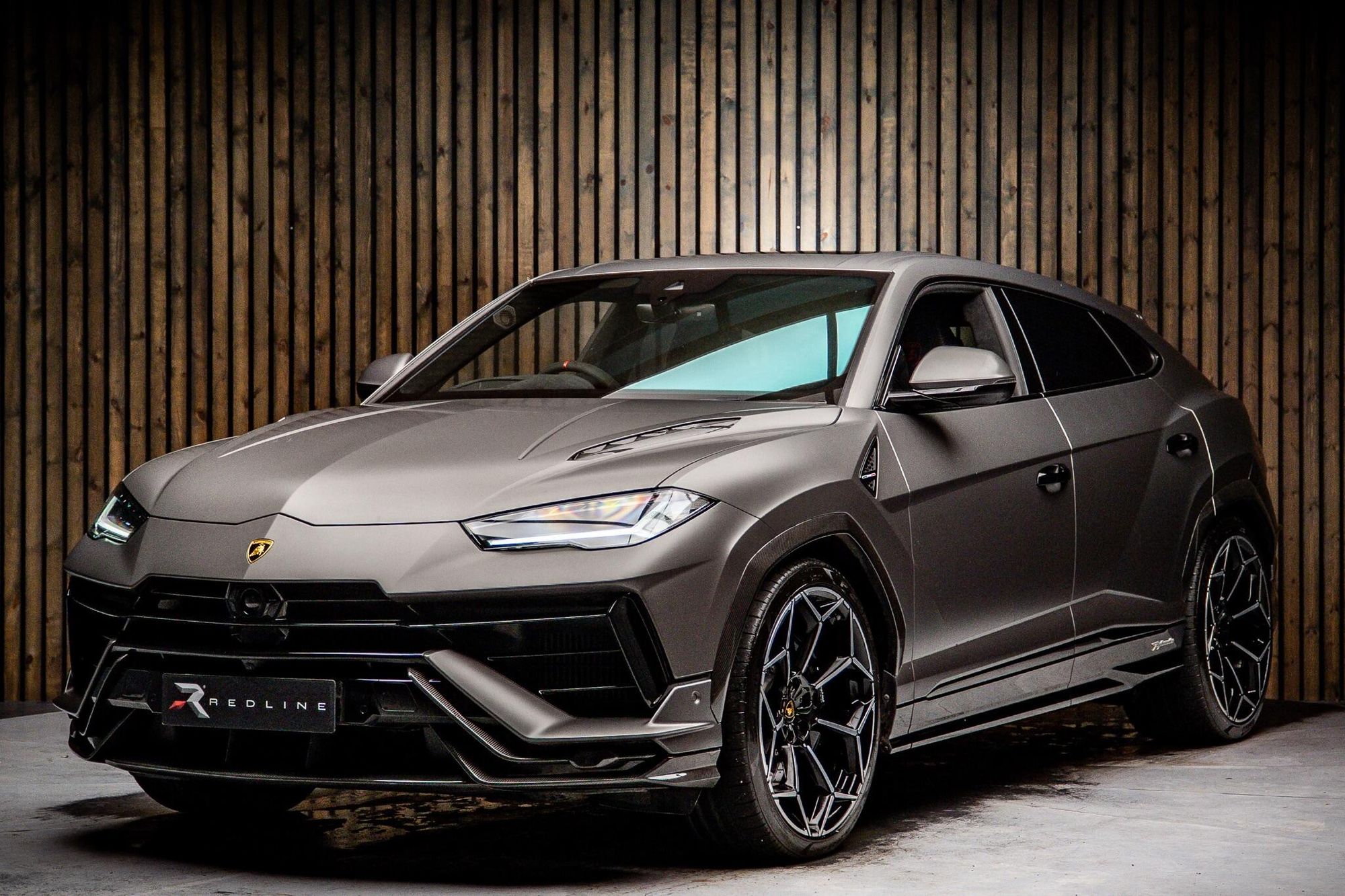 LAMBORGHINI URUS ESTATE 4.0T FSI V8 Performante 5dr Auto for sale UK - Slide 8