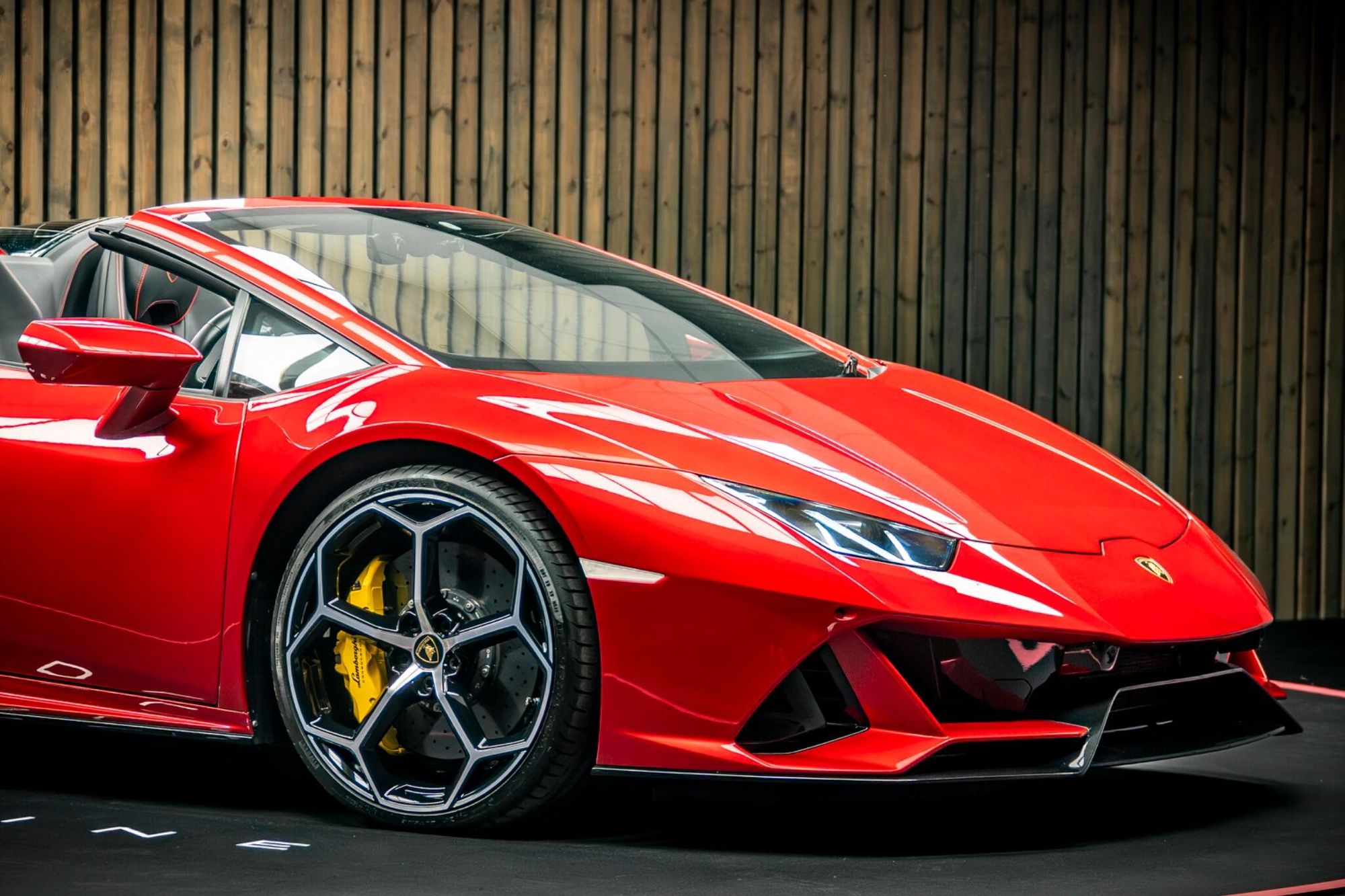 LAMBORGHINI HURACAN LP 640-4 EVO 60th Anniversary Spyder sports for sale UK - Slide 10