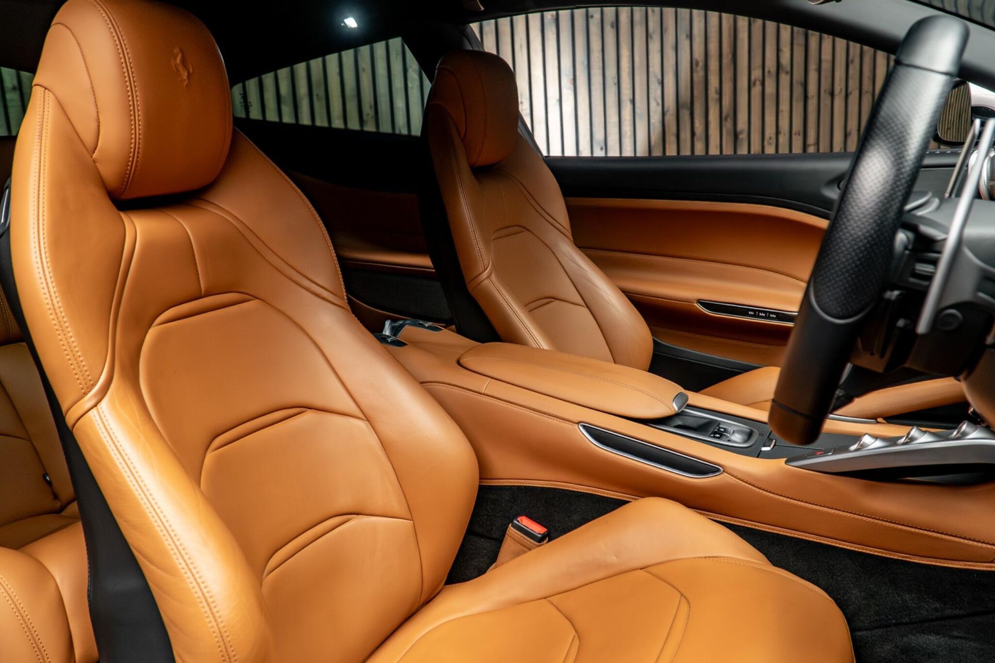 FERRARI GTC4 LUSSO COUPE 2dr Auto for sale UK - Slide 2