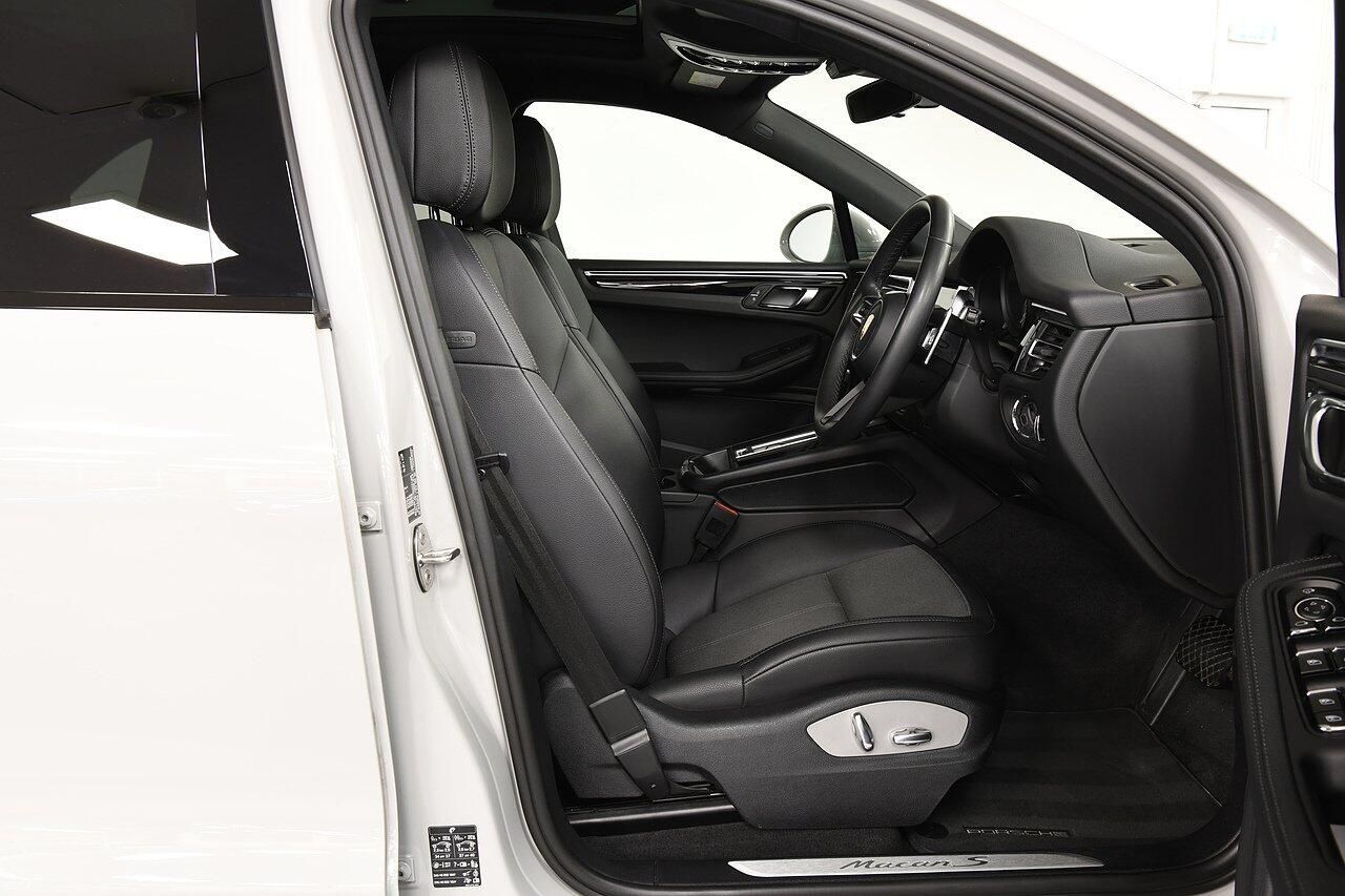 PORSCHE MACAN ESTATE S 5dr PDK for sale UK - Slide 6