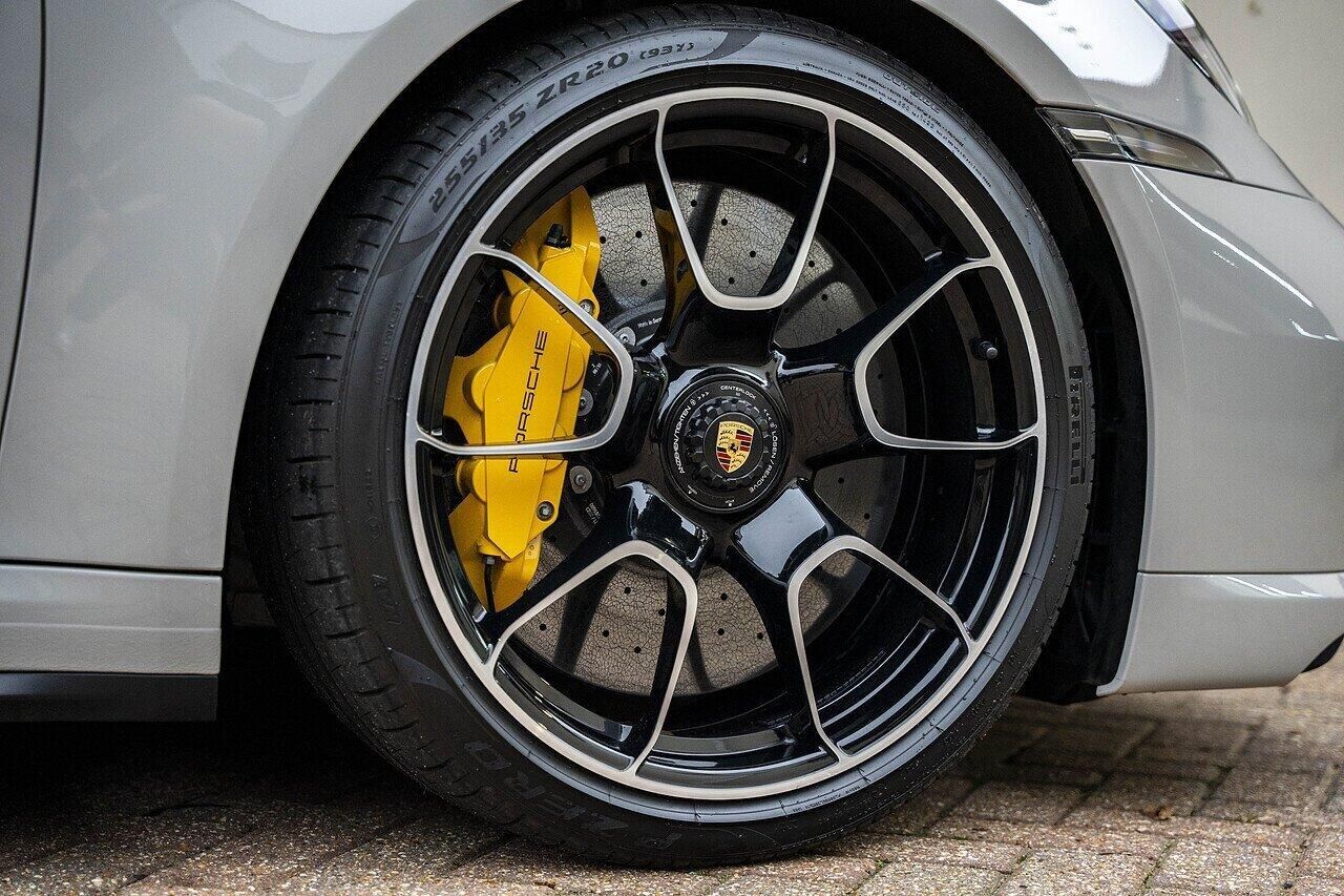 PORSCHE 911 [992] TURBO CABRIOLET S 2dr PDK for sale UK - Slide 9