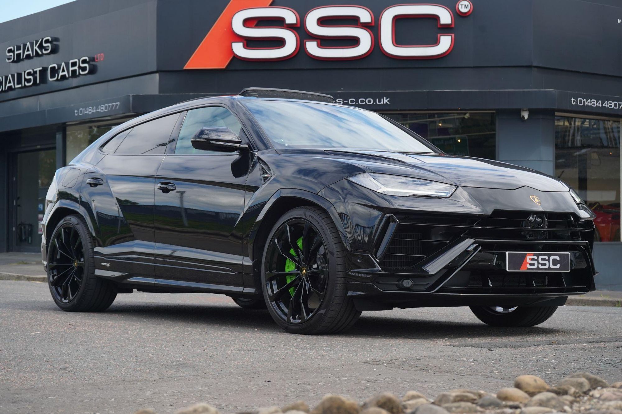 LAMBORGHINI URUS ESTATE 4.0T FSI V8 S 5dr Auto for sale UK - Slide 4