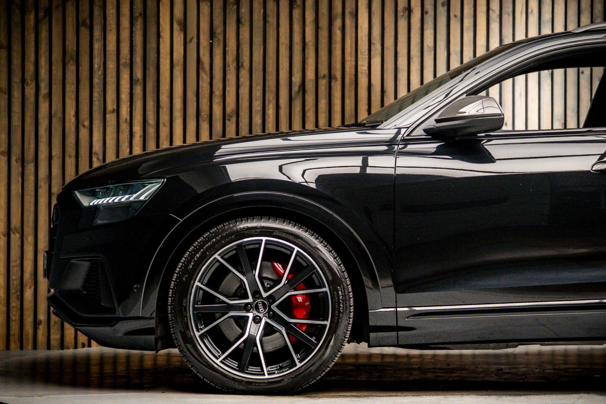 AUDI Q8 ESTATE SQ8 TFSI Quattro Vorsprung 5dr Tiptronic for sale UK - Slide 9