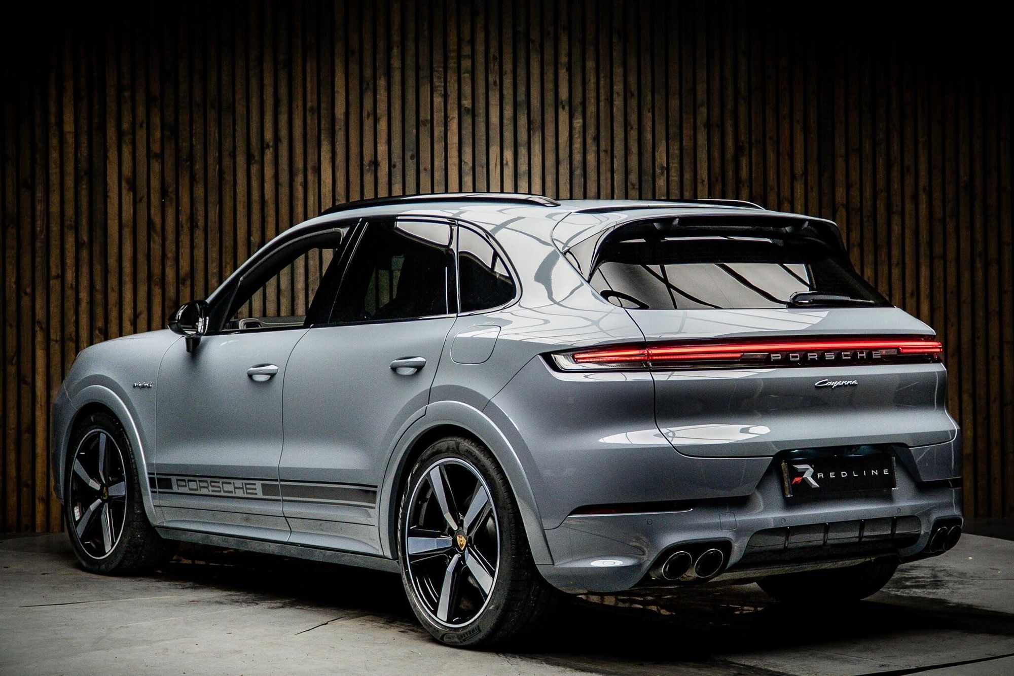 PORSCHE CAYENNE ESTATE E-Hybrid 5dr Tiptronic S for sale UK - Slide 3