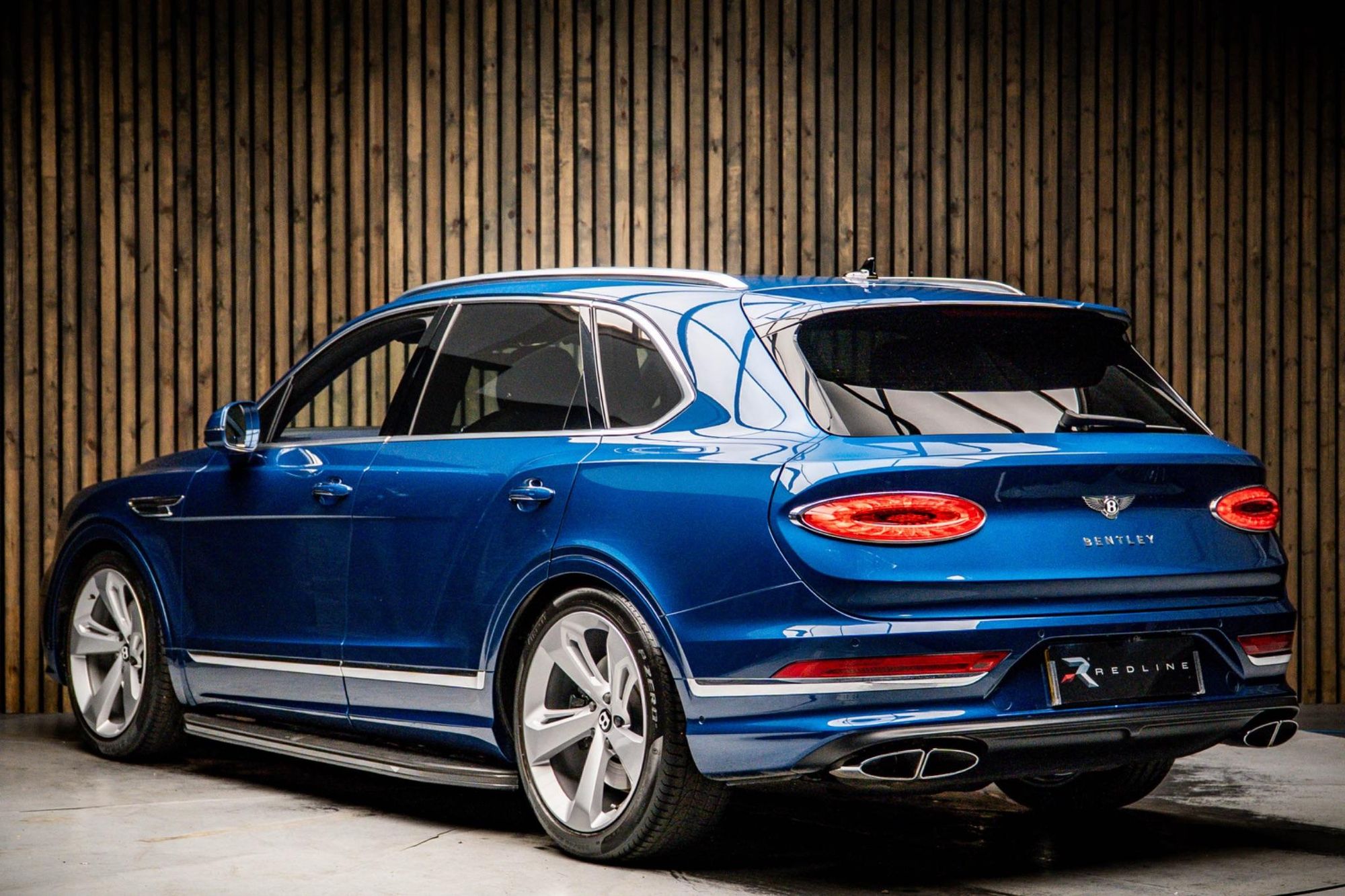 BENTLEY BENTAYGA ESTATE 4.0 V8 5dr Auto for sale UK - Slide 3