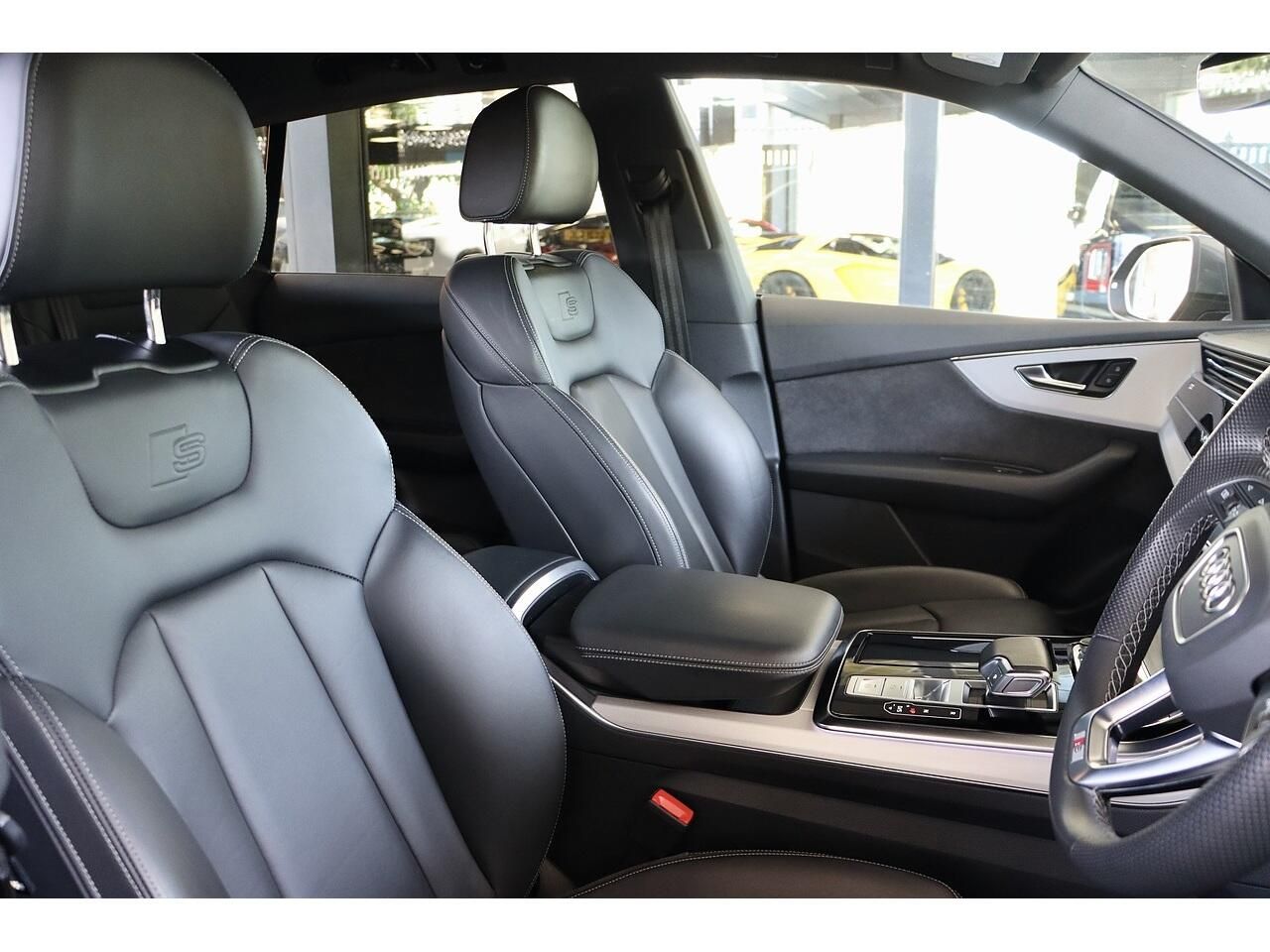 AUDI Q8 ESTATE 55 TFSI Quattro S Line 5dr Tiptronic [Leather] for sale UK - Slide 9