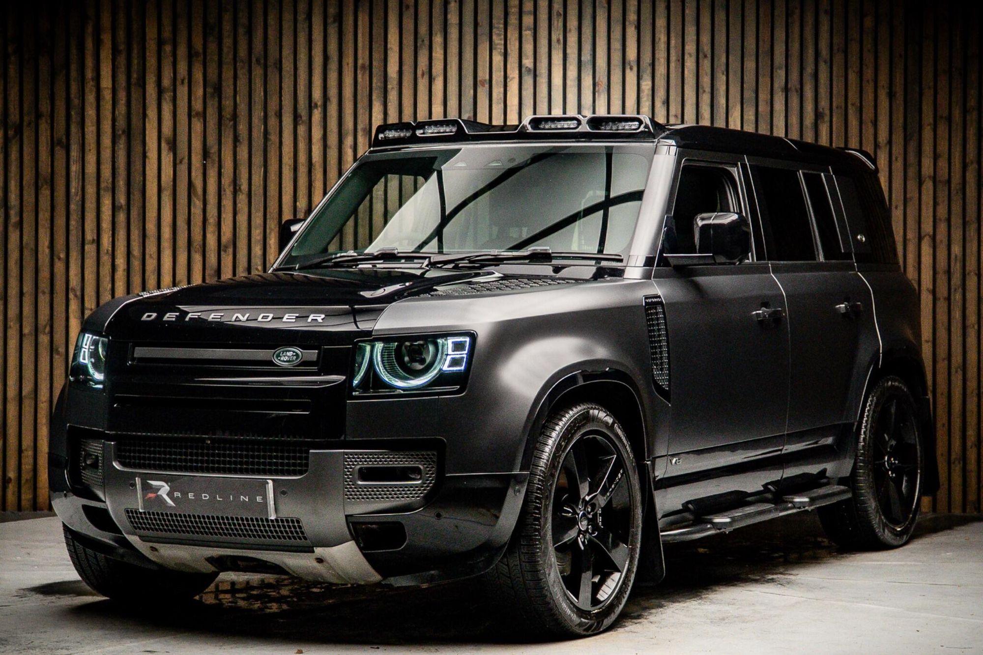 LAND ROVER DEFENDER ESTATE SPECIAL EDITIONS 5.0 P525 V8 Carpathian Edition 110 5dr Auto for sale UK - Slide 8