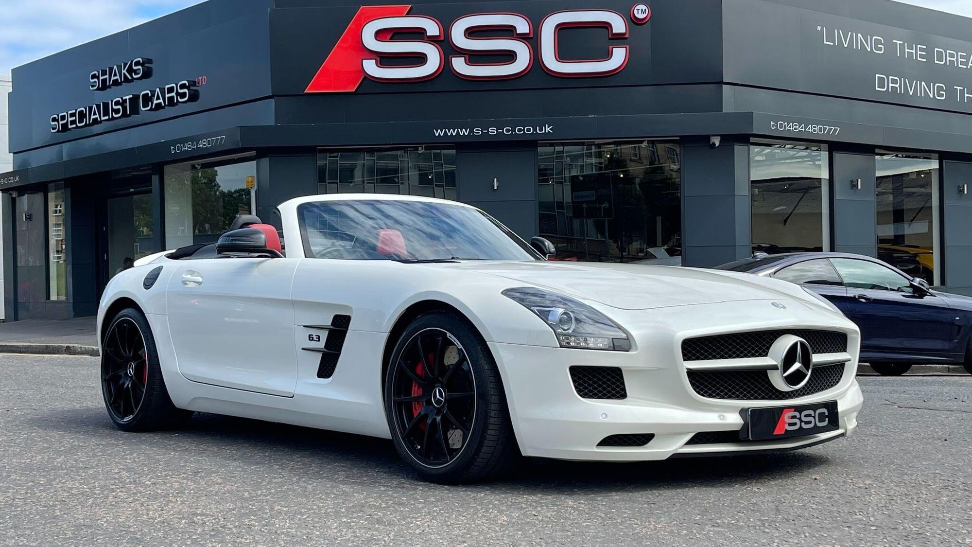 MERCEDES-BENZ SLS AMG ROADSTER SLS 63 2dr Auto for sale UK - Slide 4