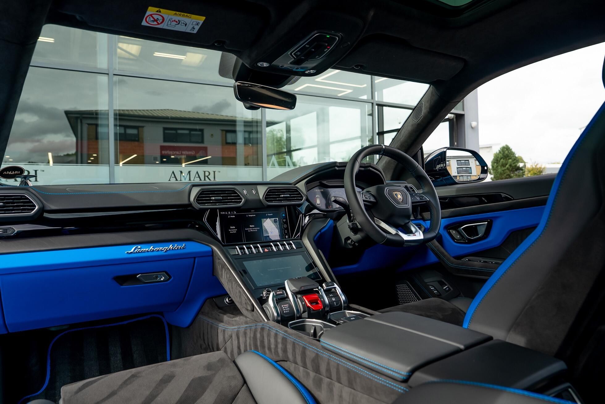 LAMBORGHINI URUS ESTATE 4.0T FSI V8 S 5dr Auto for sale UK - Slide 7