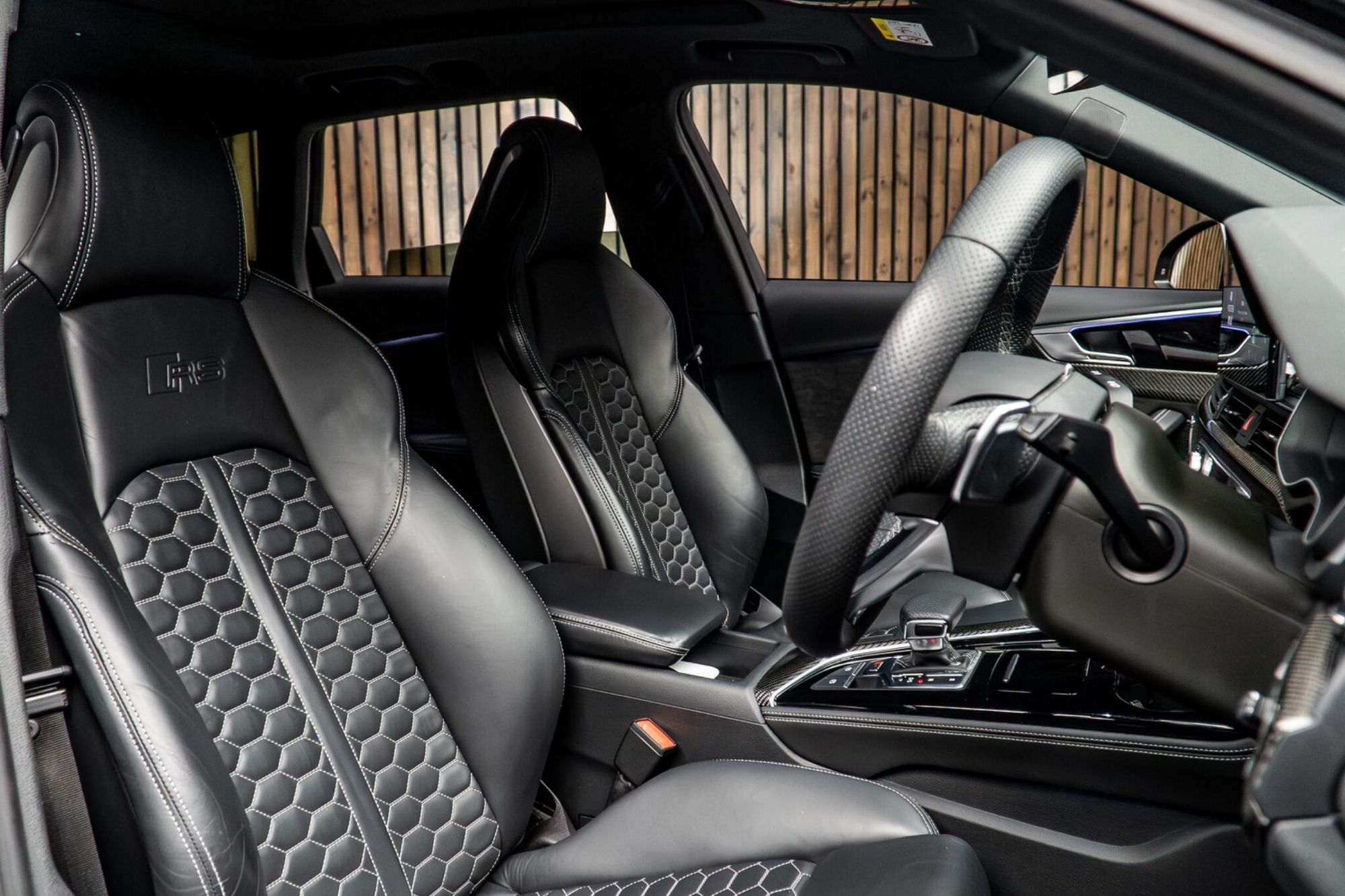 AUDI RS4 RS 4 AVANT RS 4 TFSI Quattro Carbon Black 5dr Tiptronic for sale UK - Slide 2