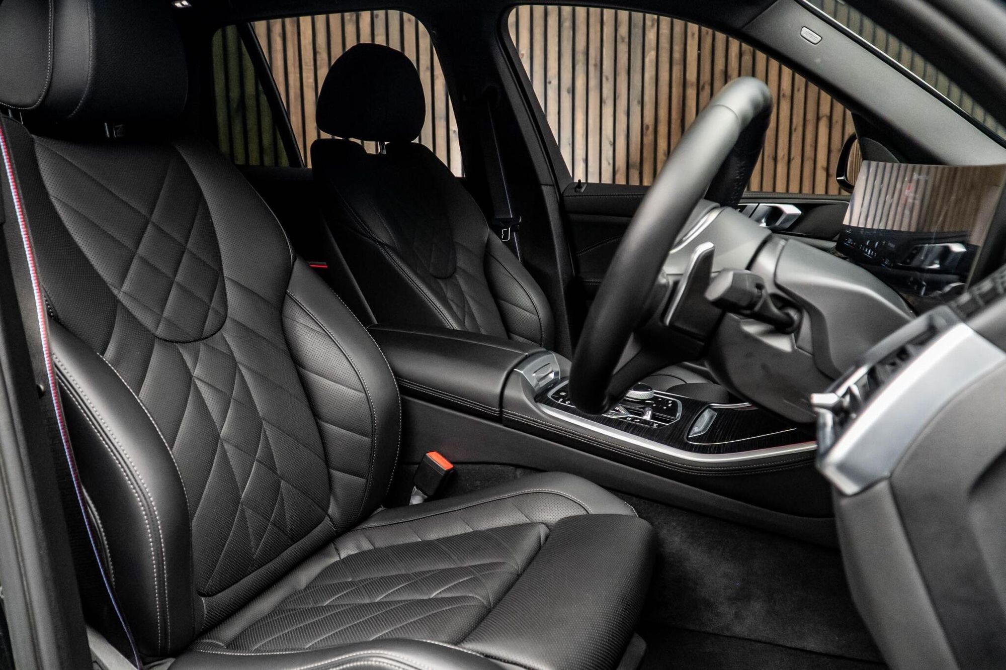 BMW X5 ESTATE xDrive50e M Sport 5dr Auto for sale UK - Slide 2