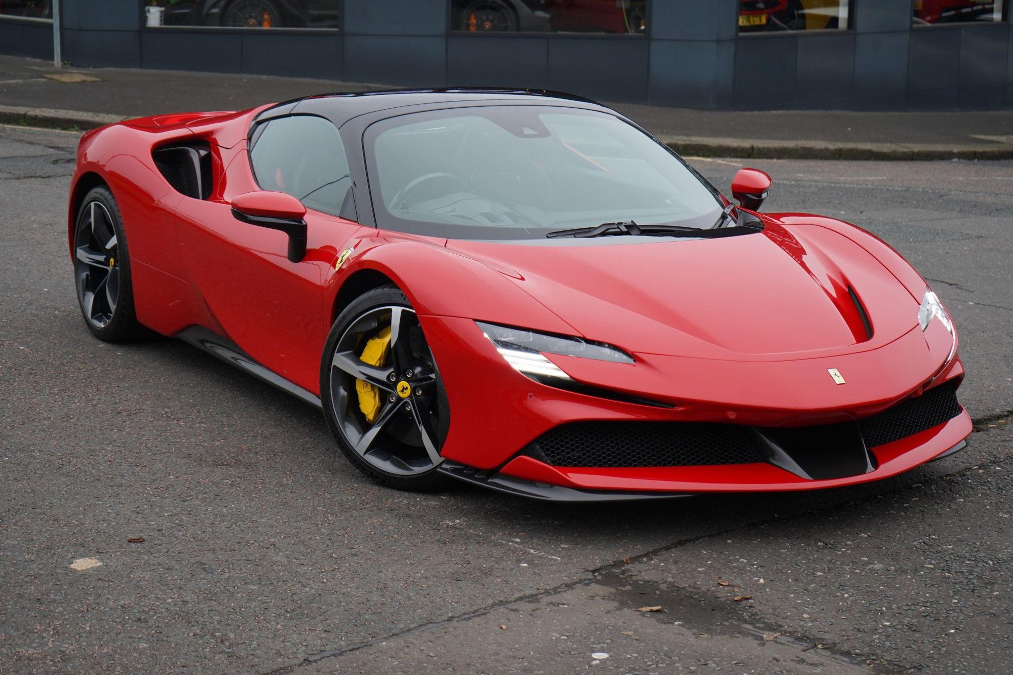 FERRARI SF90 SPIDER 2dr Auto for sale UK - Slide 5