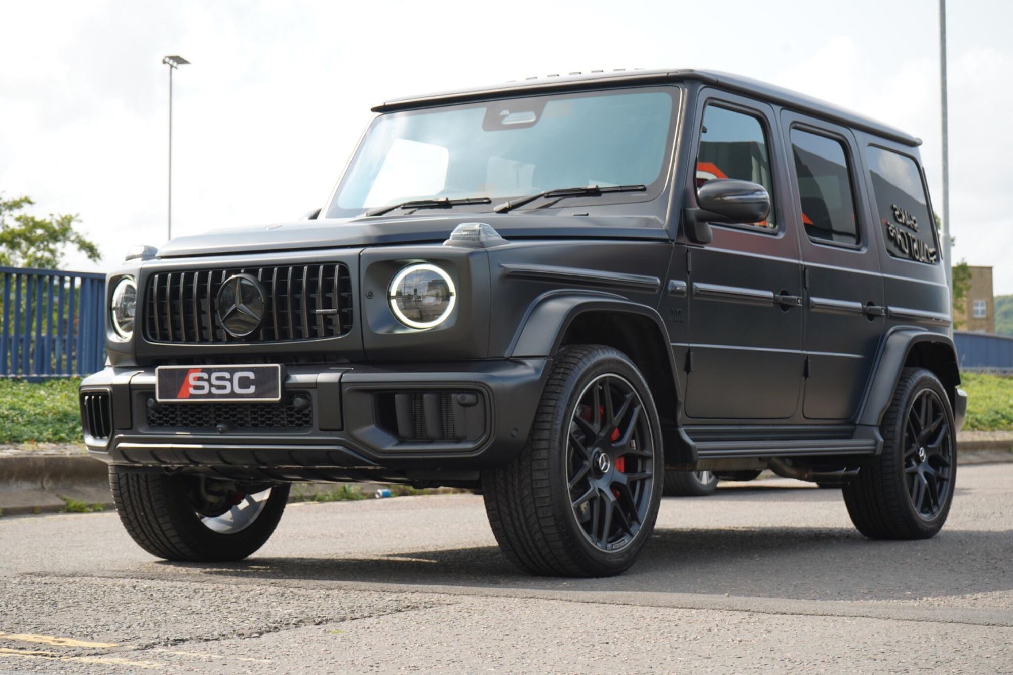 MERCEDES-BENZ G CLASS AMG STATION WAGON SPECIAL EDITIONS G63 Magno Edition 5dr 9G-Tronic for sale UK - Slide 7