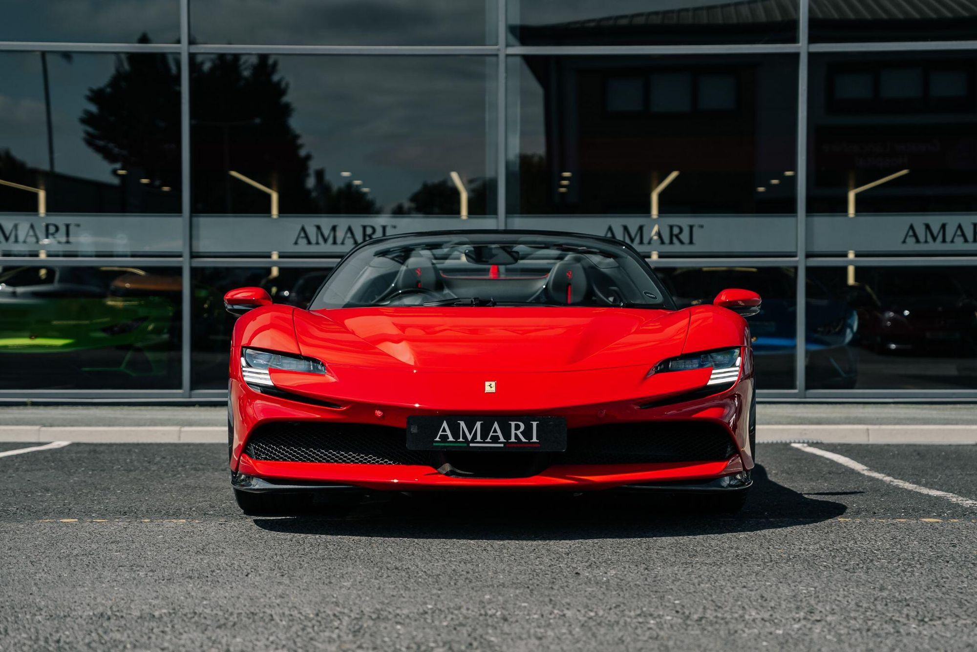 FERRARI SF90 SPIDER 2dr Auto for sale UK - Slide 5
