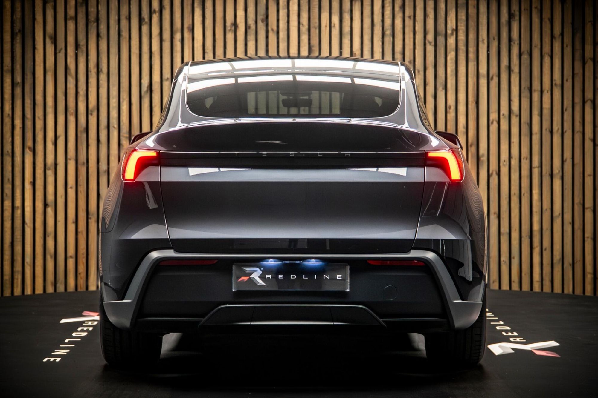 TESLA MODEL Y HATCHBACK Standard Range RWD 5dr Auto for sale UK - Slide 6