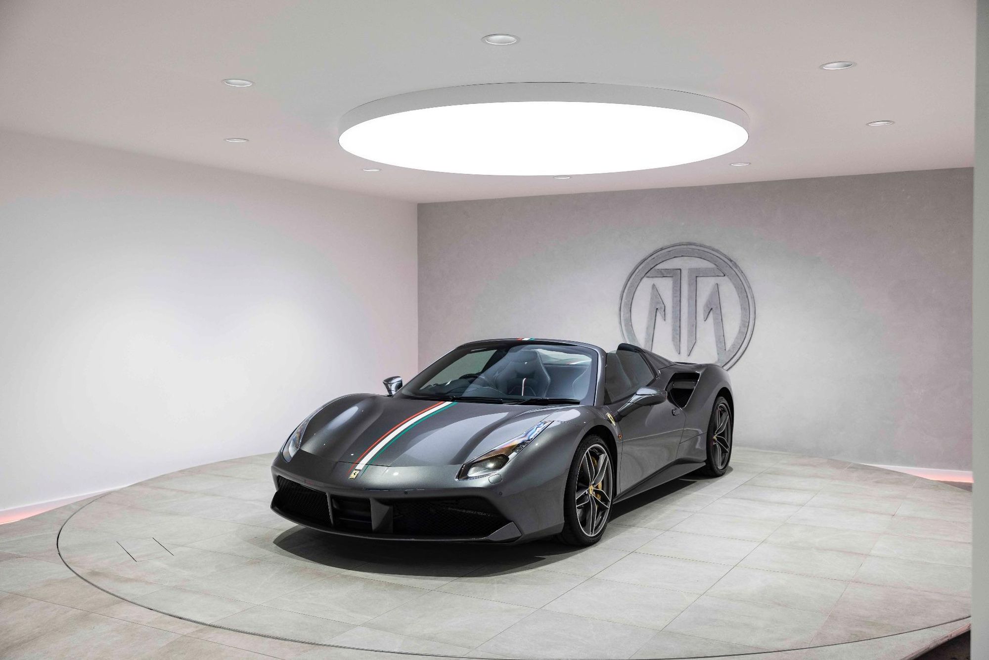 FERRARI 488 CONVERTIBLE Spider 2dr Auto for sale UK - Slide 7