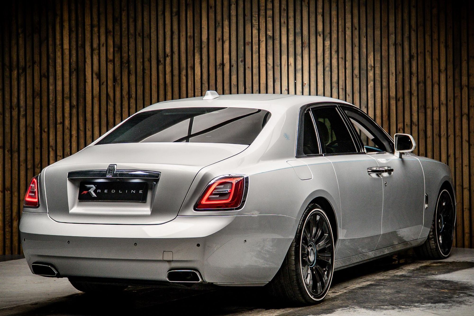 ROLLS-ROYCE GHOST SALOON 4dr Auto for sale UK - Slide 4