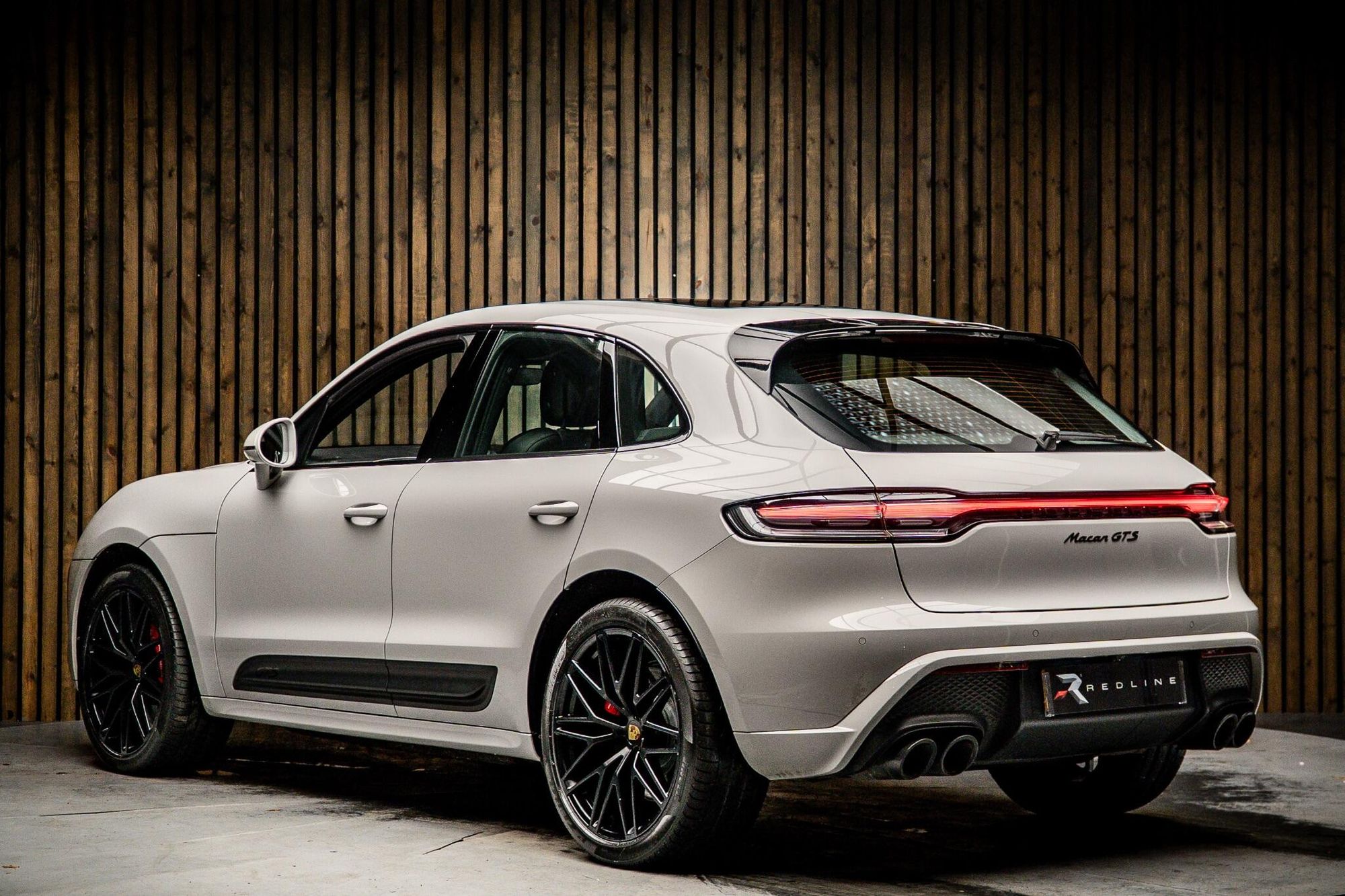 PORSCHE MACAN ESTATE GTS 5dr PDK for sale UK - Slide 3
