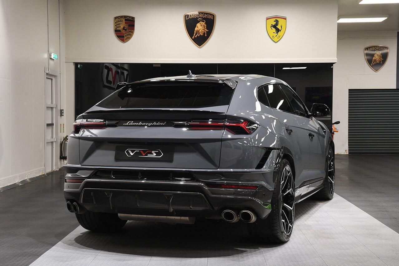LAMBORGHINI URUS ESTATE 4.0T FSI V8 Performante 5dr Auto for sale UK - Slide 3