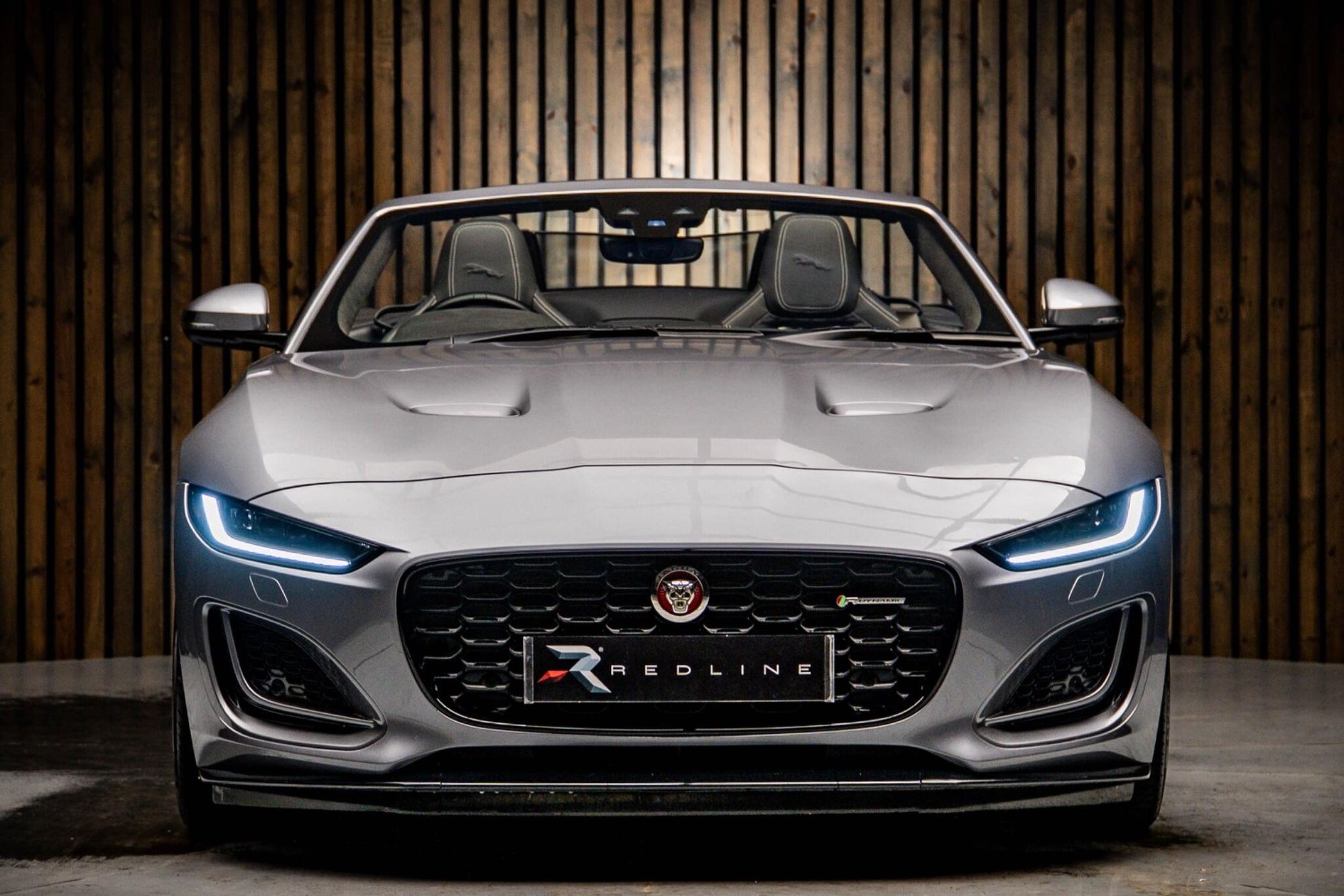 JAGUAR F-TYPE CONVERTIBLE 5.0 P450 Supercharged V8 R-Dynamic Black 2dr Auto for sale UK - Slide 5
