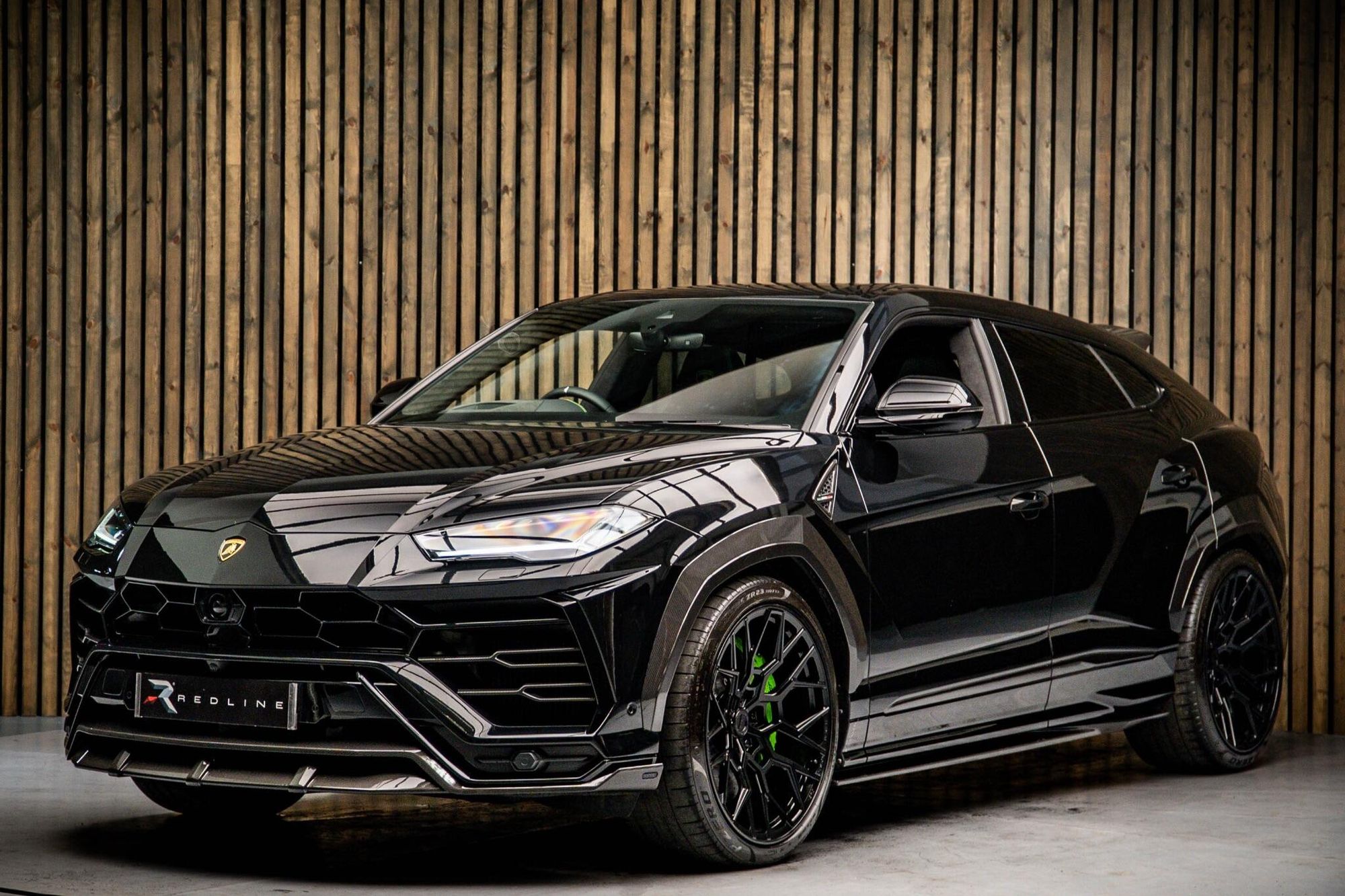 LAMBORGHINI URUS ESTATE 4.0T FSI V8 5dr Auto for sale UK - Slide 8
