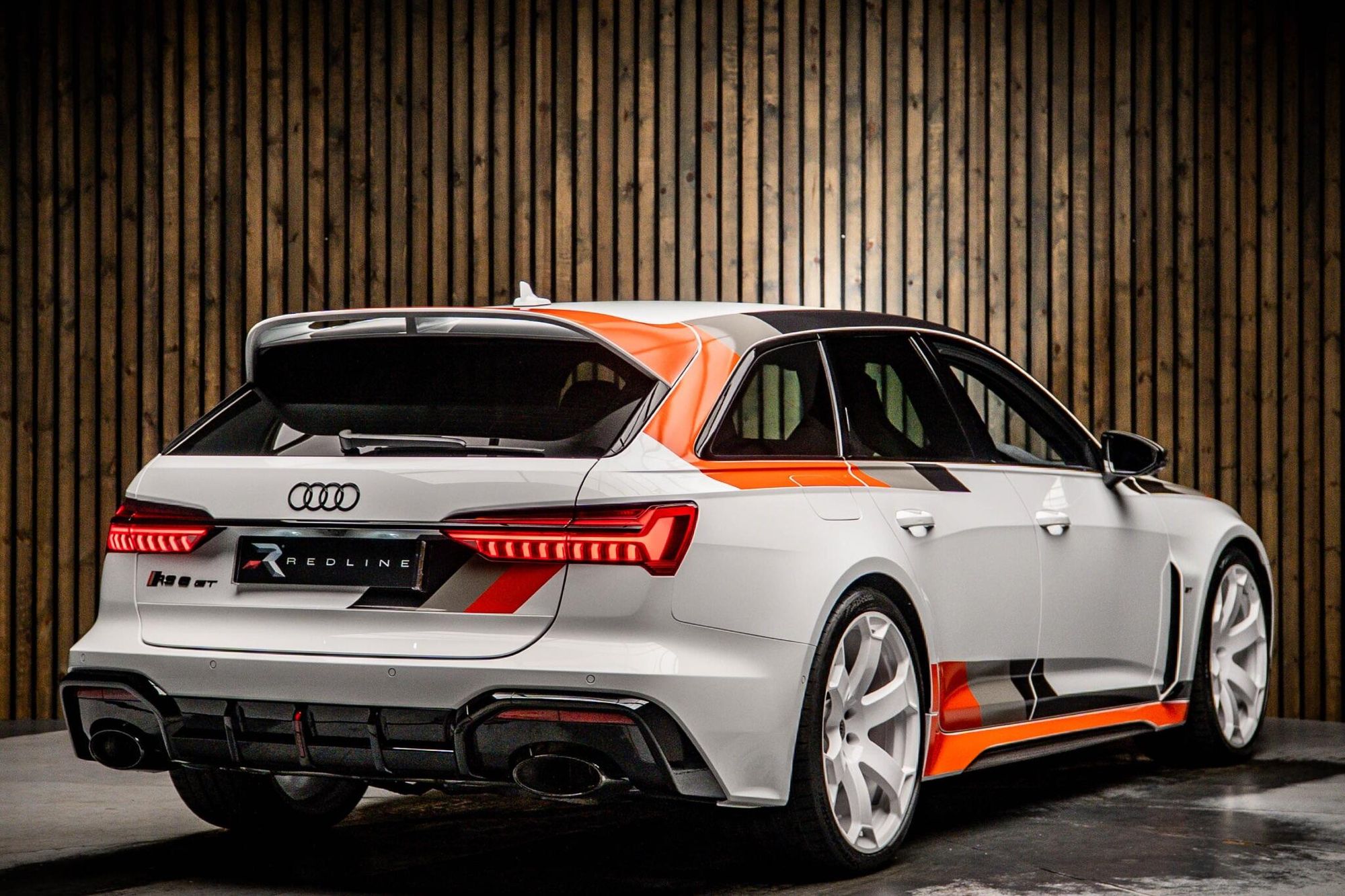 AUDI RS6 RS 6 AVANT SPECIAL EDITION RS 6 TFSI Quattro GT 5dr Tiptronic for sale UK - Slide 4
