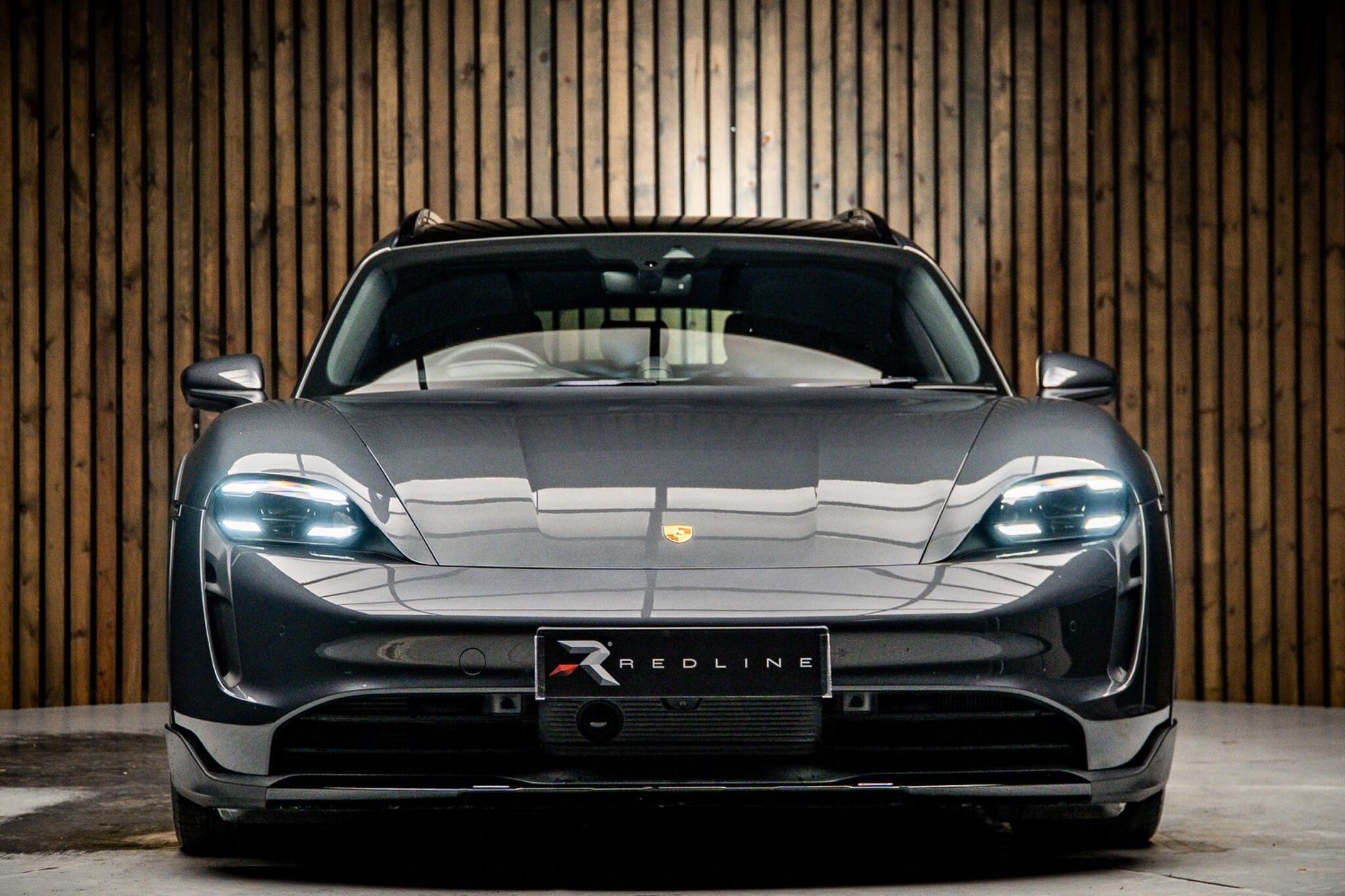 PORSCHE TAYCAN CROSS TURISMO 420kW 4S 93kWh 5dr Auto for sale UK - Slide 5