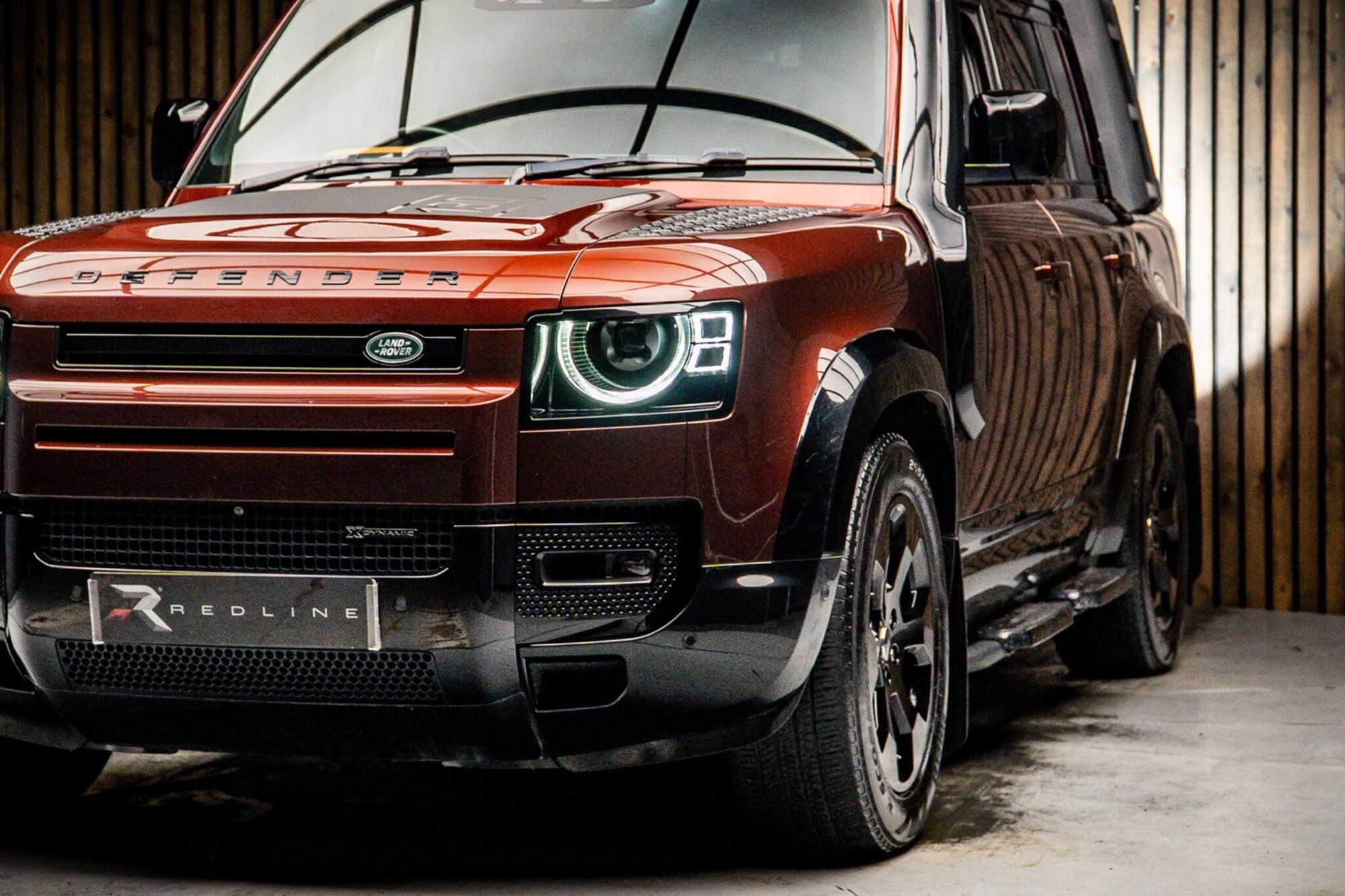 LAND ROVER DEFENDER ESTATE 3.0 P300 X-Dynamic HSE 130 5dr Auto for sale UK - Slide 5