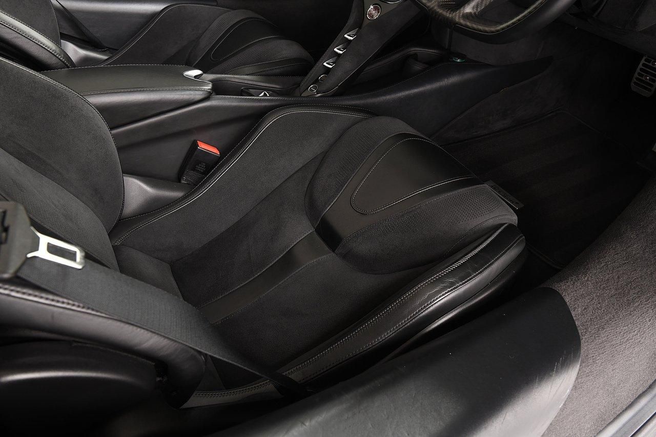 MCLAREN 720 S SPIDER V8 2dr SSG Auto for sale UK - Slide 9