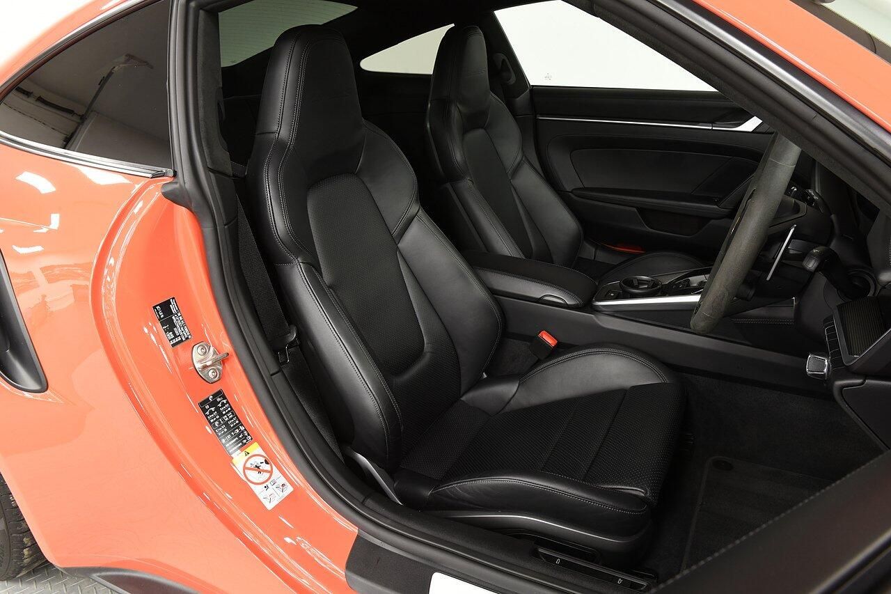 PORSCHE 911 [992] TURBO COUPE S 2dr PDK for sale UK - Slide 7