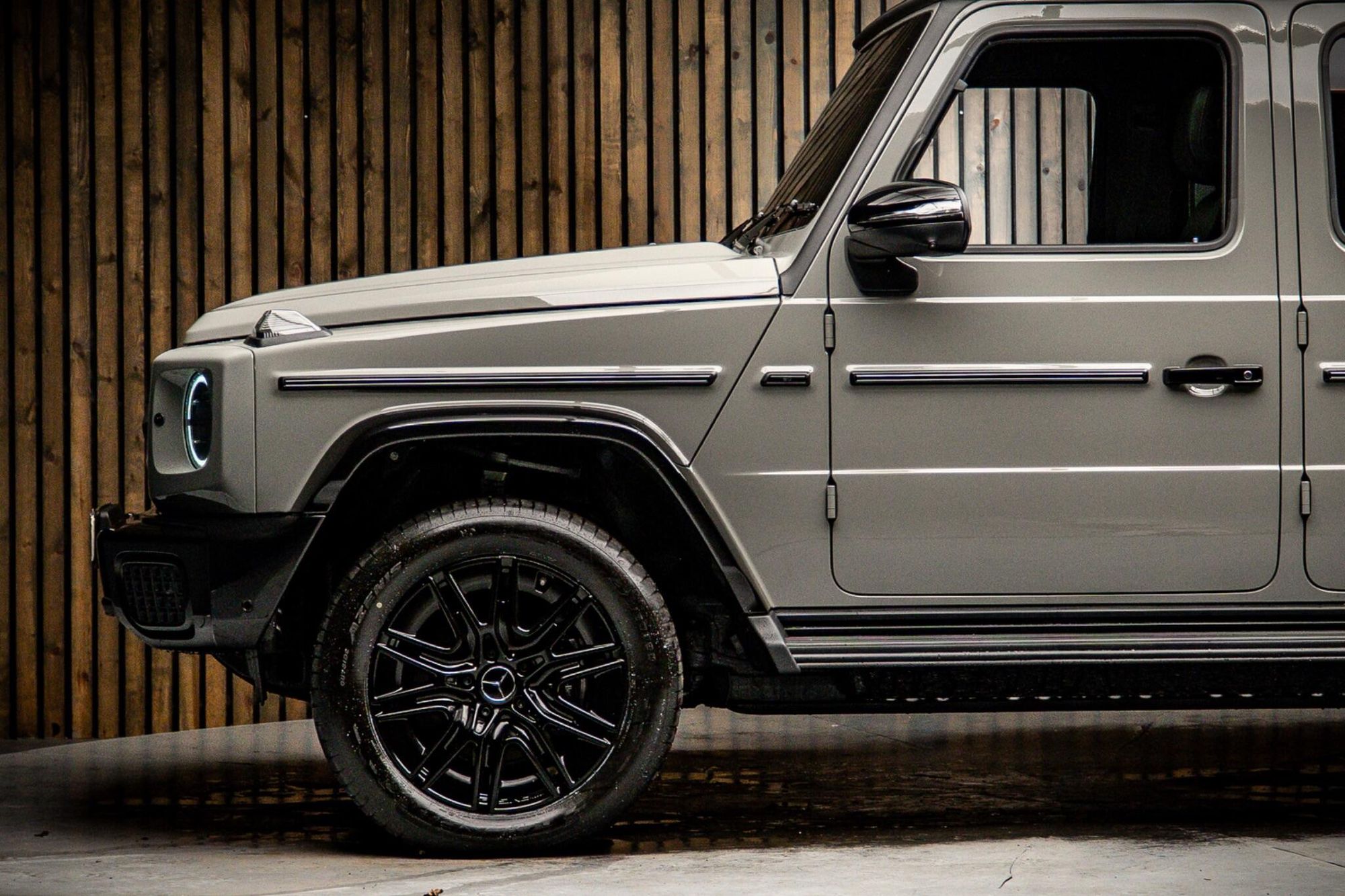 MERCEDES-BENZ G CLASS ELECTRIC STATION WAGON G 580 432kW EQ Tech AMG Line Prem+ 116kWh 5dr Auto for sale UK - Slide 9