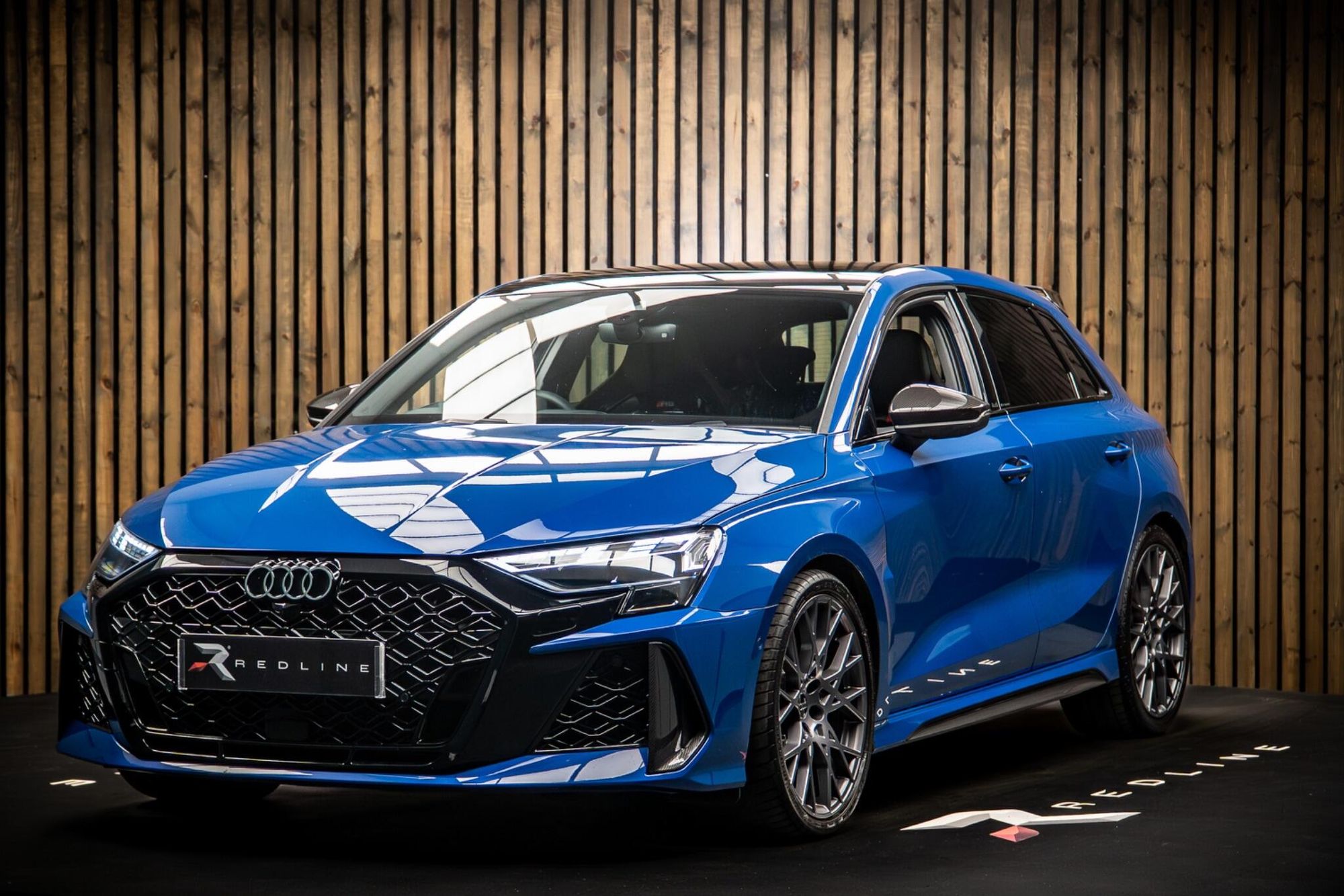 AUDI RS3 RS 3 SPORTBACK RS 3 TFSI Quattro Carbon Black 5dr S Tronic for sale UK - Slide 8