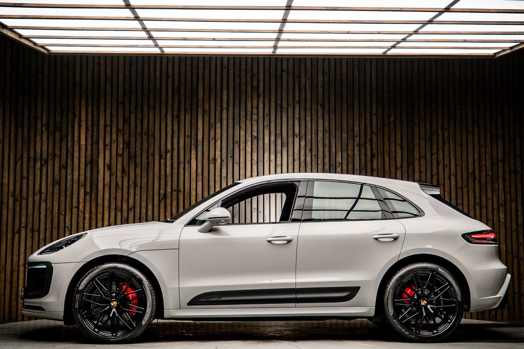 PORSCHE MACAN ESTATE GTS 5dr PDK for sale UK - Slide 7