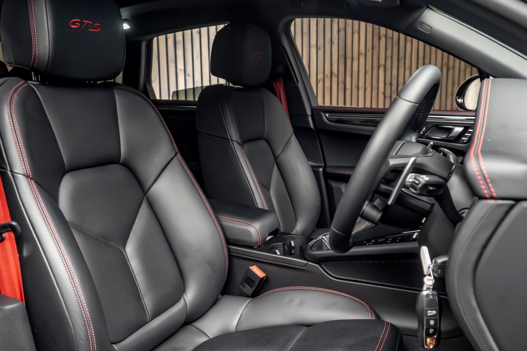 PORSCHE MACAN ESTATE GTS 5dr PDK for sale UK - Slide 2