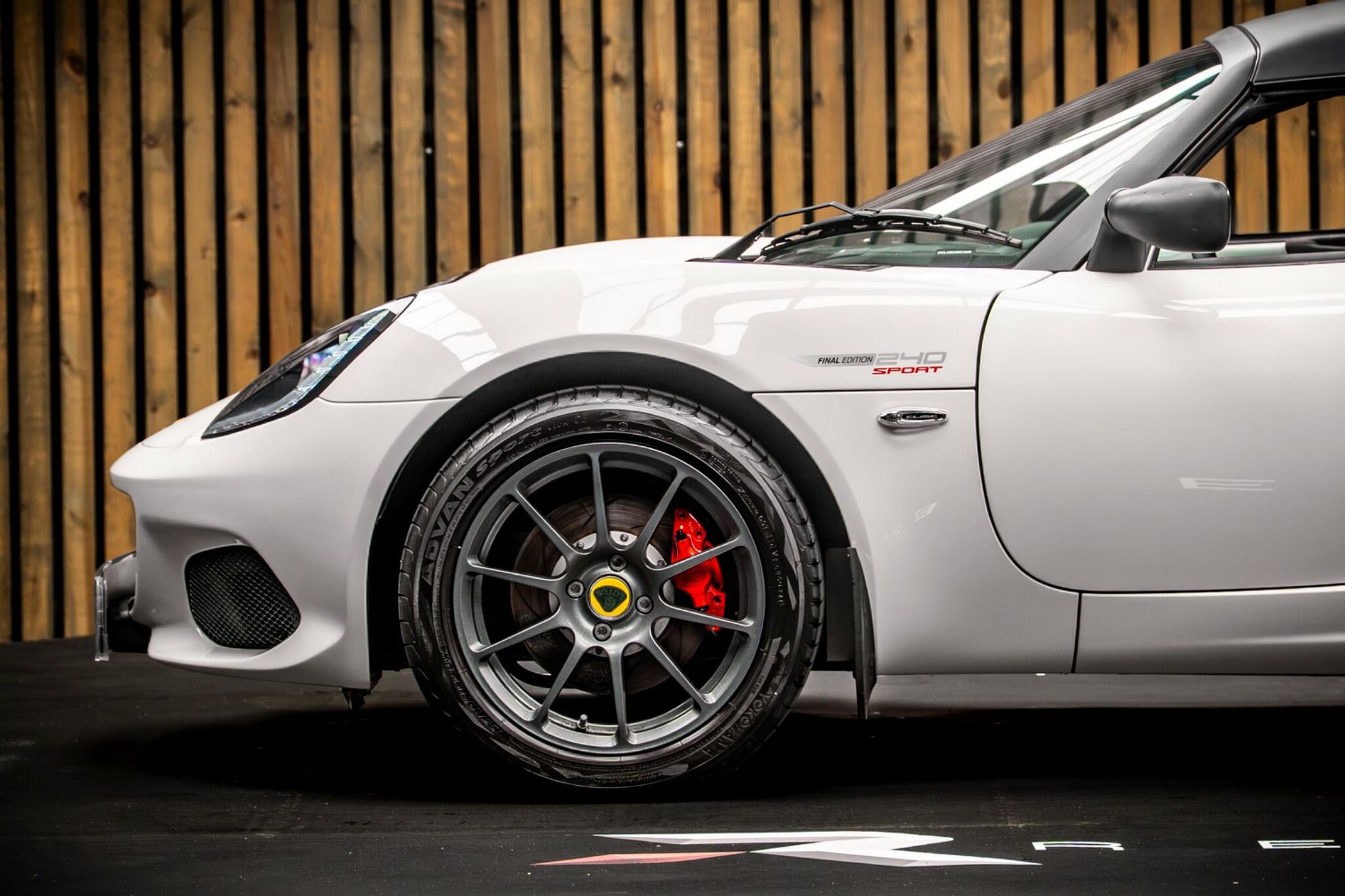 LOTUS ELISE CONVERTIBLE SPECIAL EDITIONS 1.8 Sport Final Edition 240 2dr for sale UK - Slide 9
