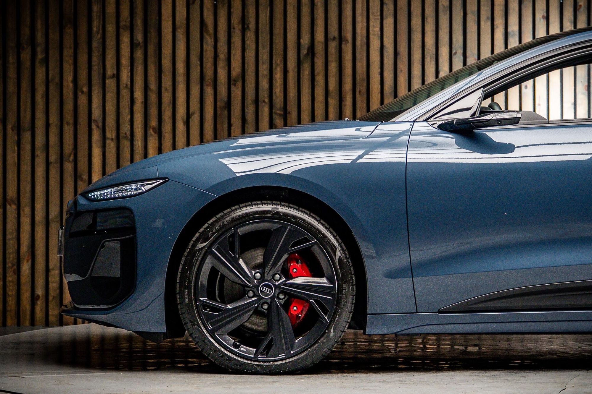 AUDI A6 E-TRON AVANT SPECIAL EDITION 270kW Performance 100kWh Launch Edition 5dr Auto for sale UK - Slide 9