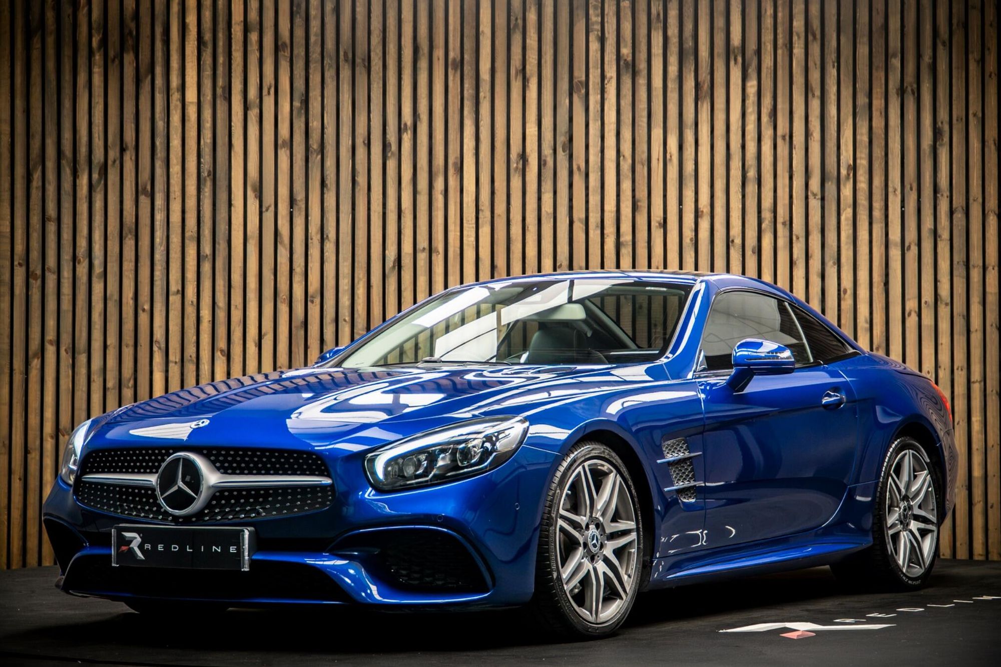 MERCEDES-BENZ SL CLASS CONVERTIBLE SL 500 AMG Line Premium 2dr 9G-Tronic for sale UK - Slide 8