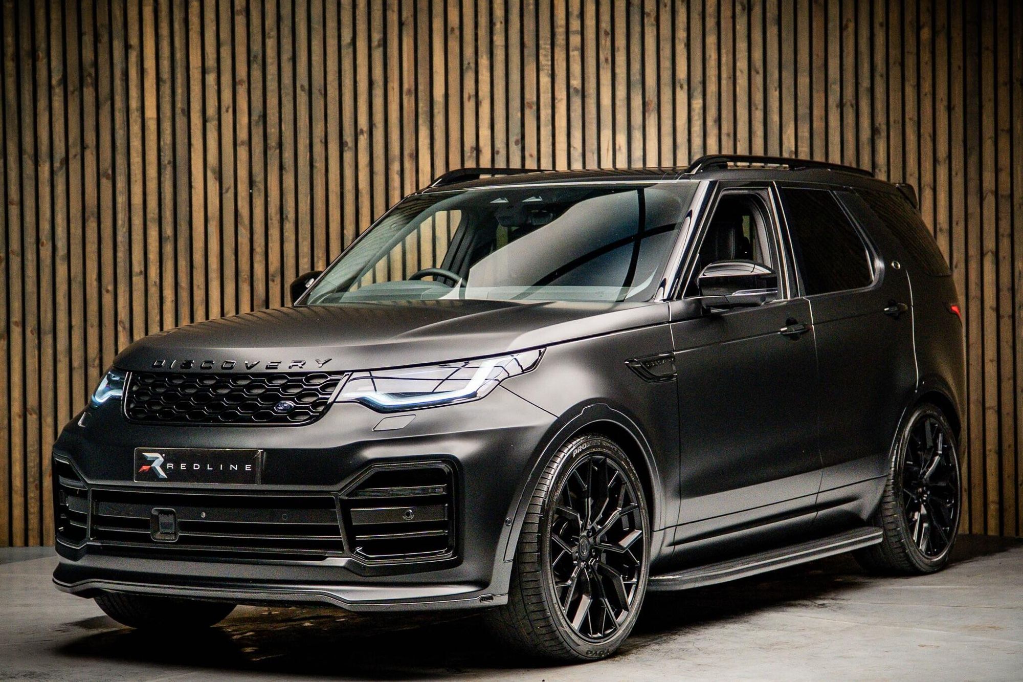 LAND ROVER DISCOVERY DIESEL SW 3.0 D350 Dynamic HSE 5dr Auto for sale UK - Slide 8