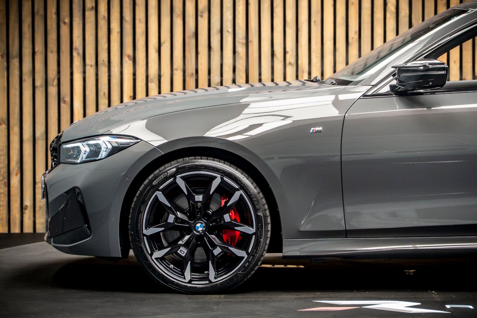 BMW 3 SERIES TOURING M340i xDrive MHT 5dr Step Auto for sale UK - Slide 9
