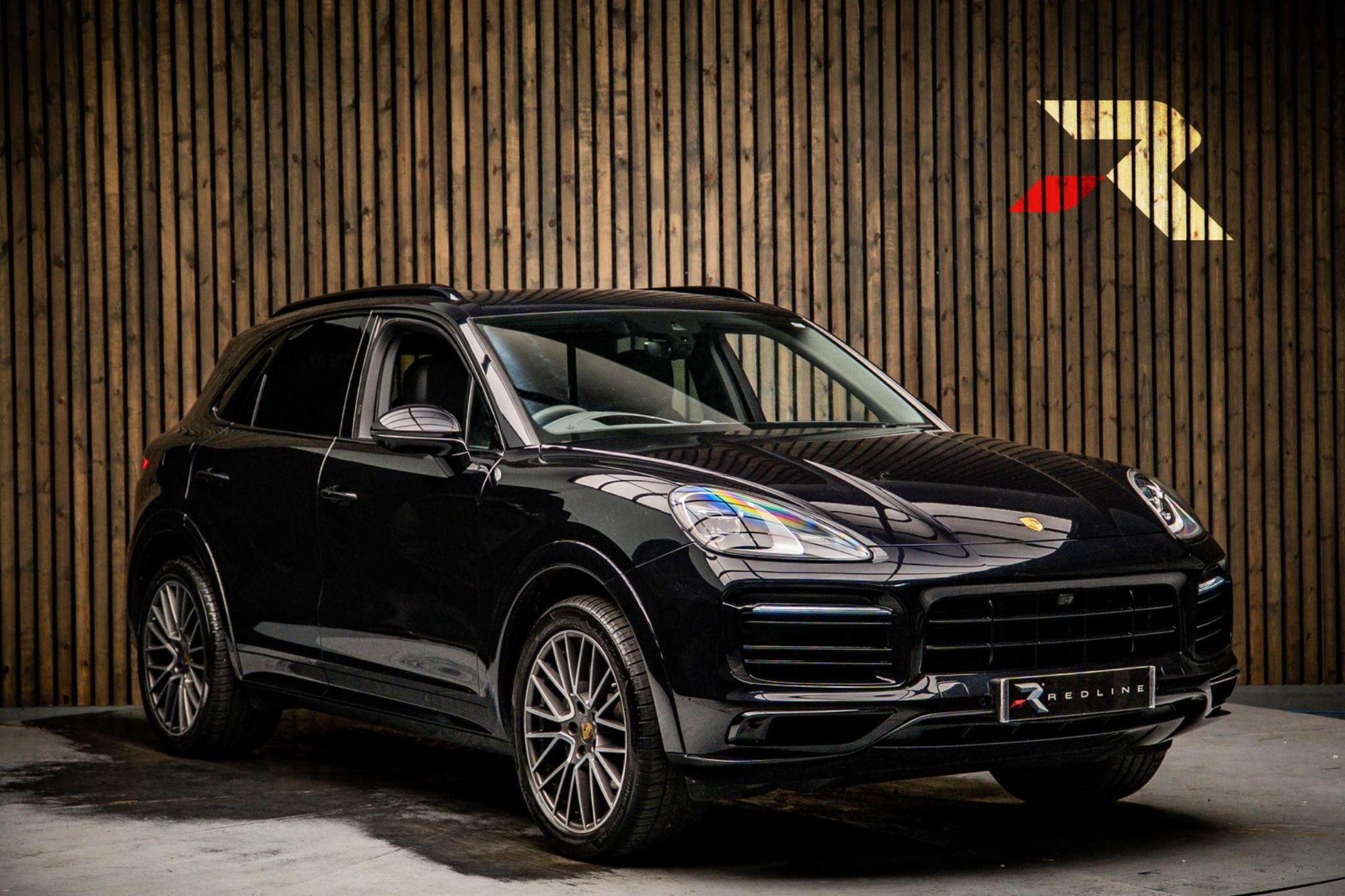 PORSCHE CAYENNE ESTATE 5dr Tiptronic S