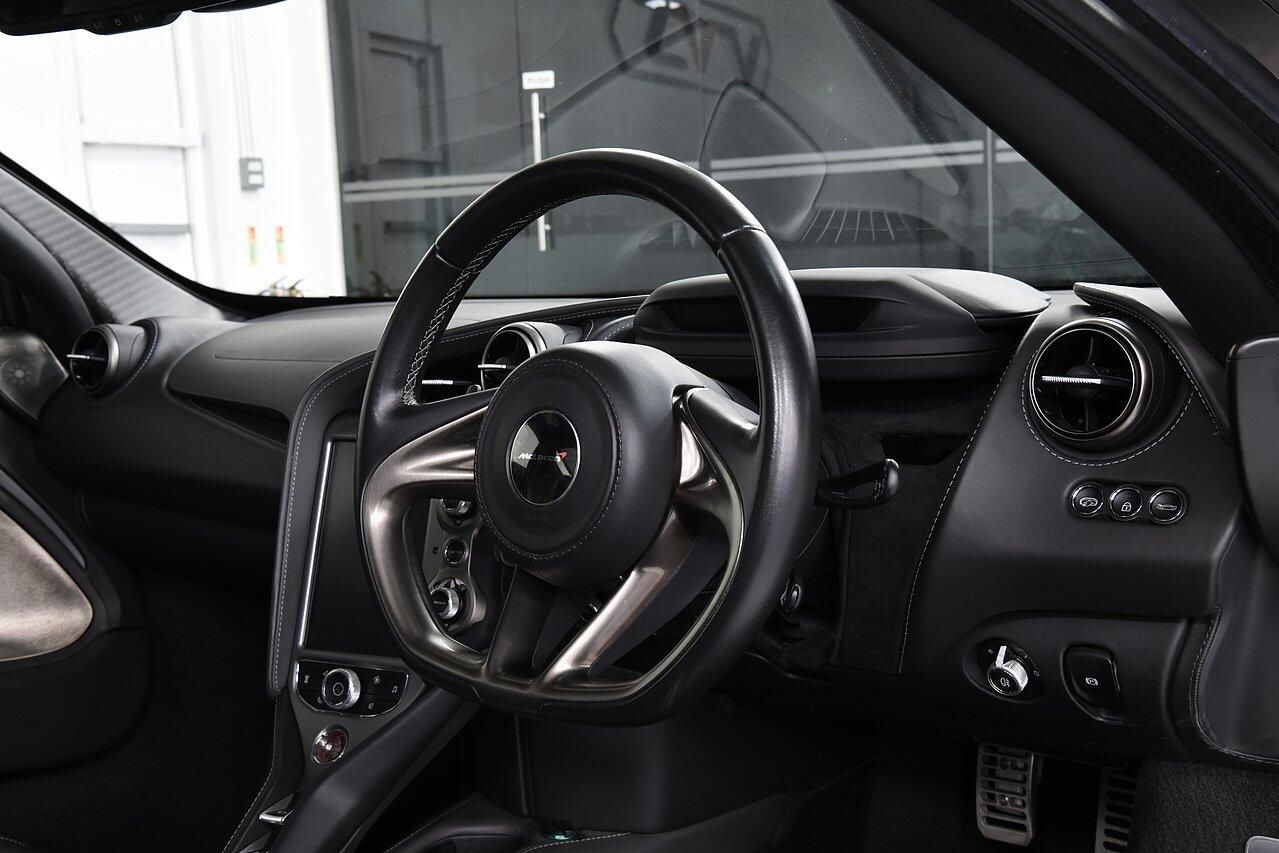 MCLAREN 720 S COUPE V8 2dr SSG Auto for sale UK - Slide 5