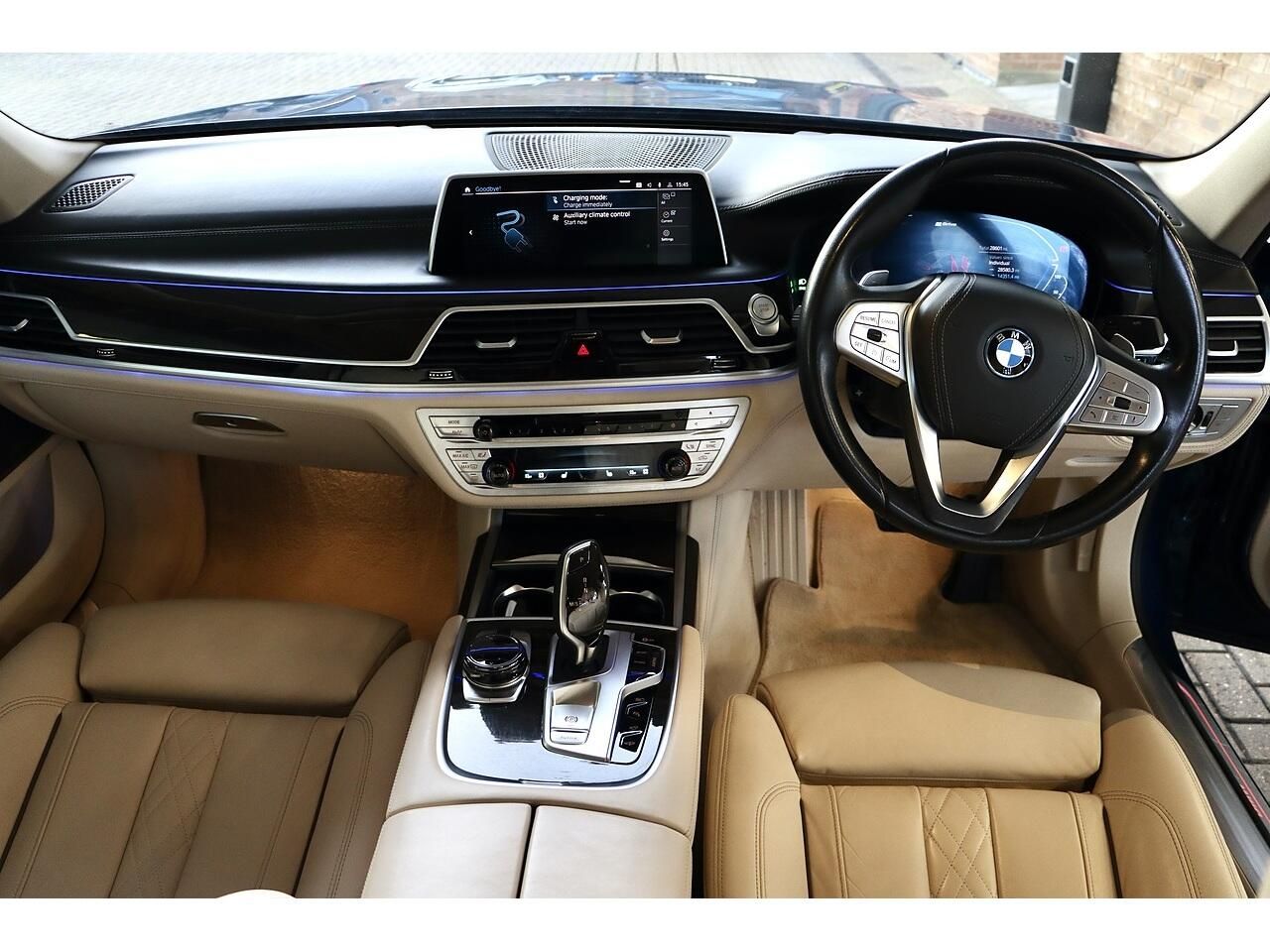 BMW 7 SERIES SALOON 745e 4dr Auto for sale UK - Slide 4