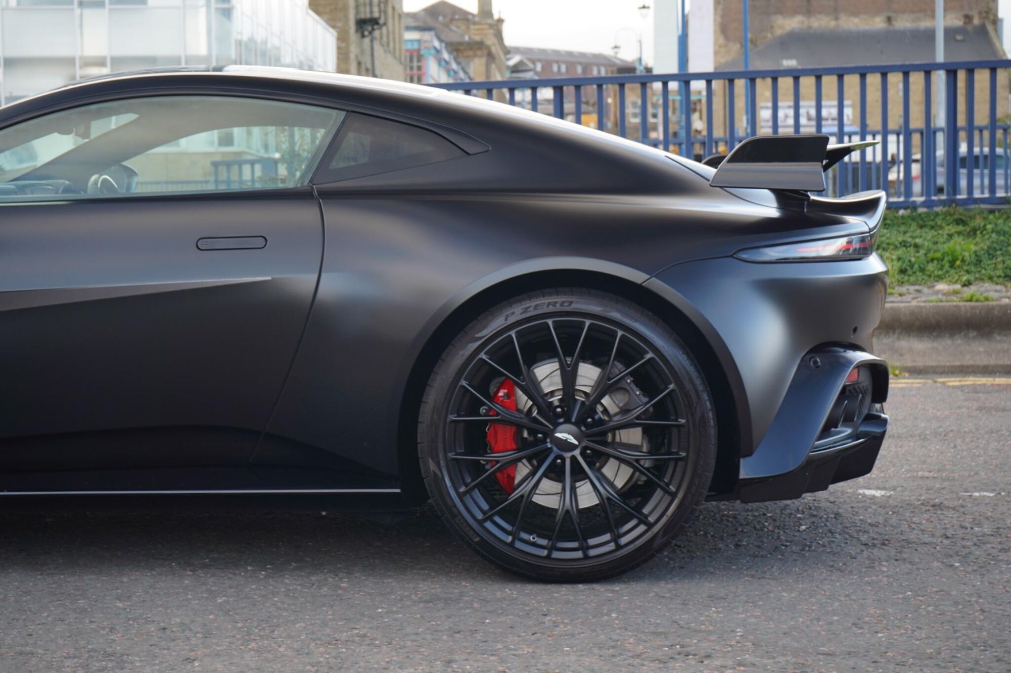 ASTON MARTIN VANTAGE V8 COUPE SPECIAL EDITIONS F1 Edition 2dr ZF 8 Speed Auto for sale UK - Slide 10