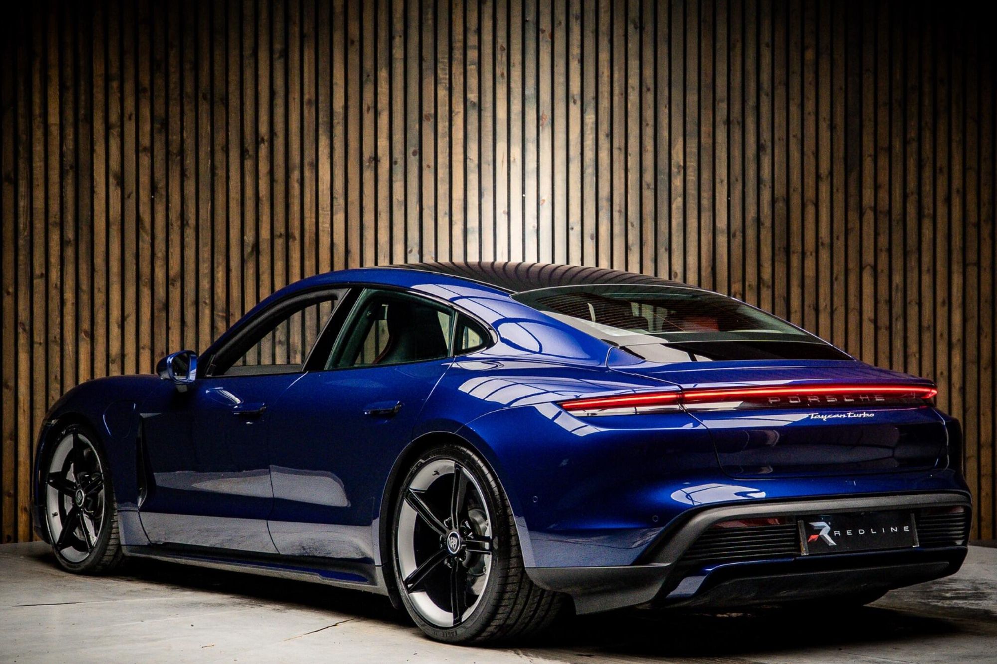 PORSCHE TAYCAN SALOON 500kW Turbo 93kWh 4dr Auto for sale UK - Slide 3